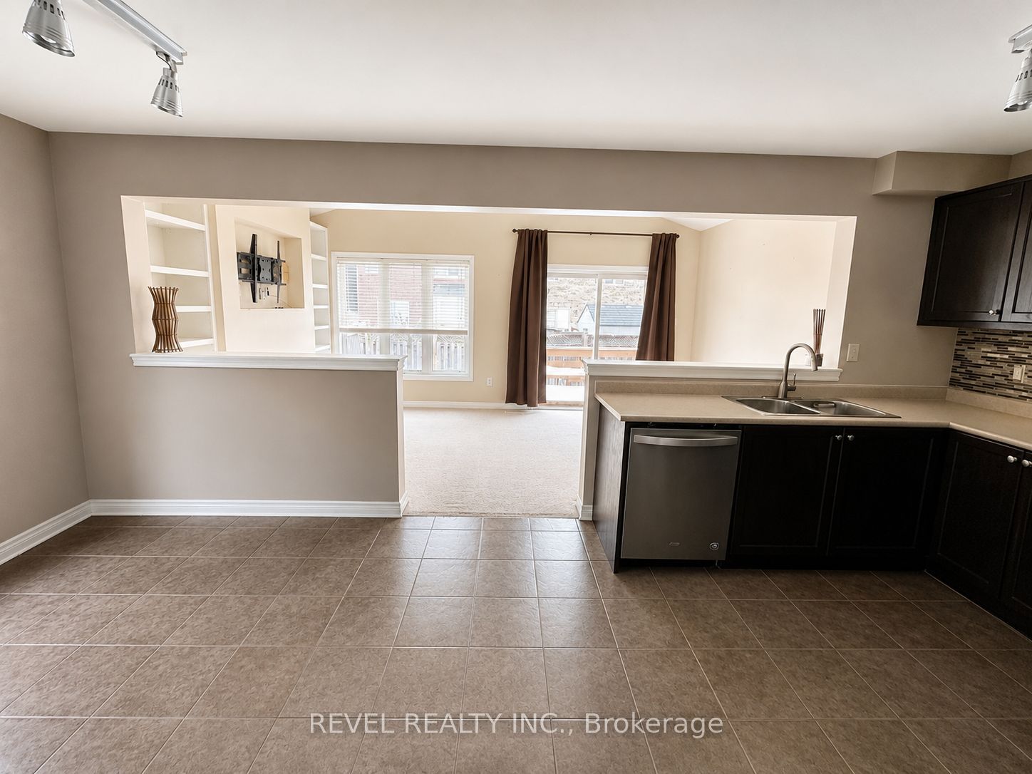 284 Duncan Lane, Milton, ON L9T 7A8 photo 2