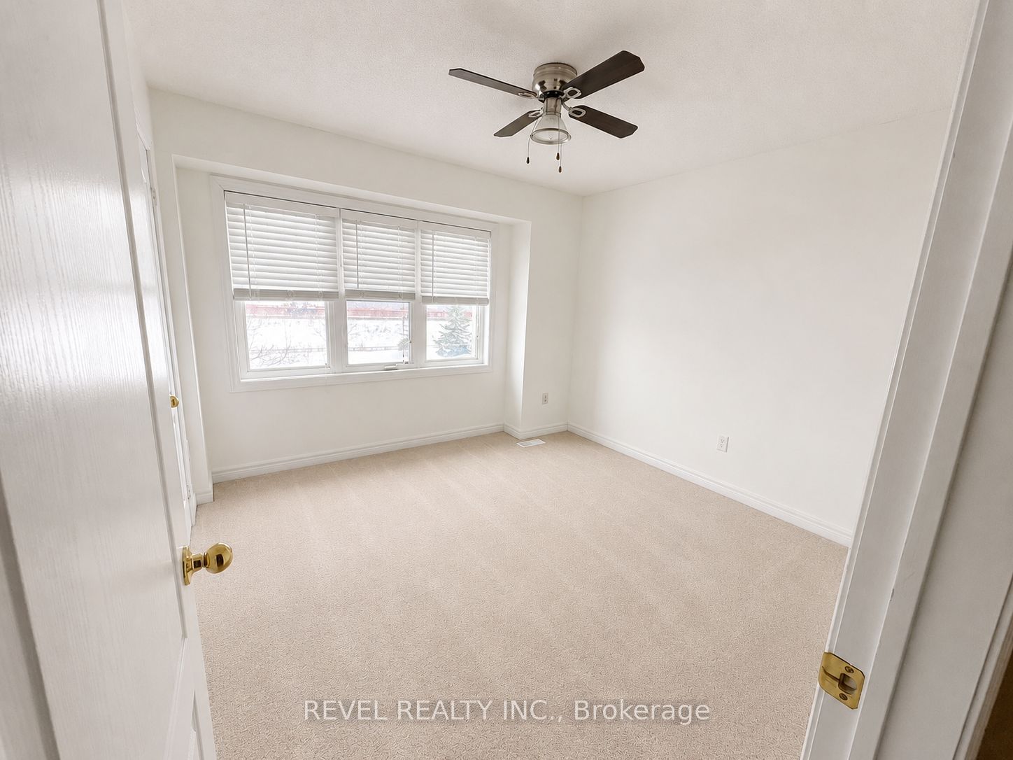 284 Duncan Lane, Milton, ON L9T 7A8 photo 5
