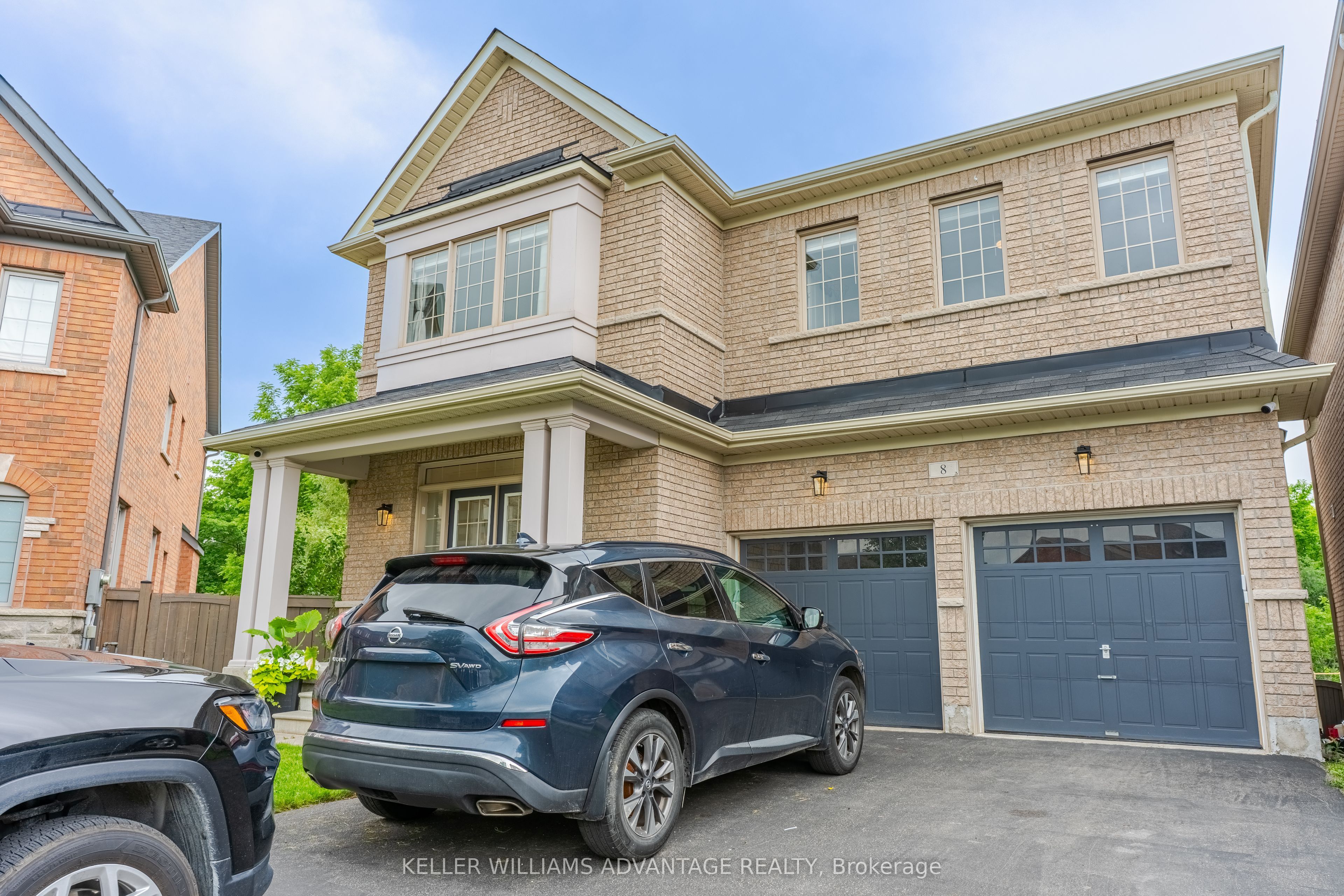 8 Teaberry Terrace, Brampton, ON L6Y 0Y1