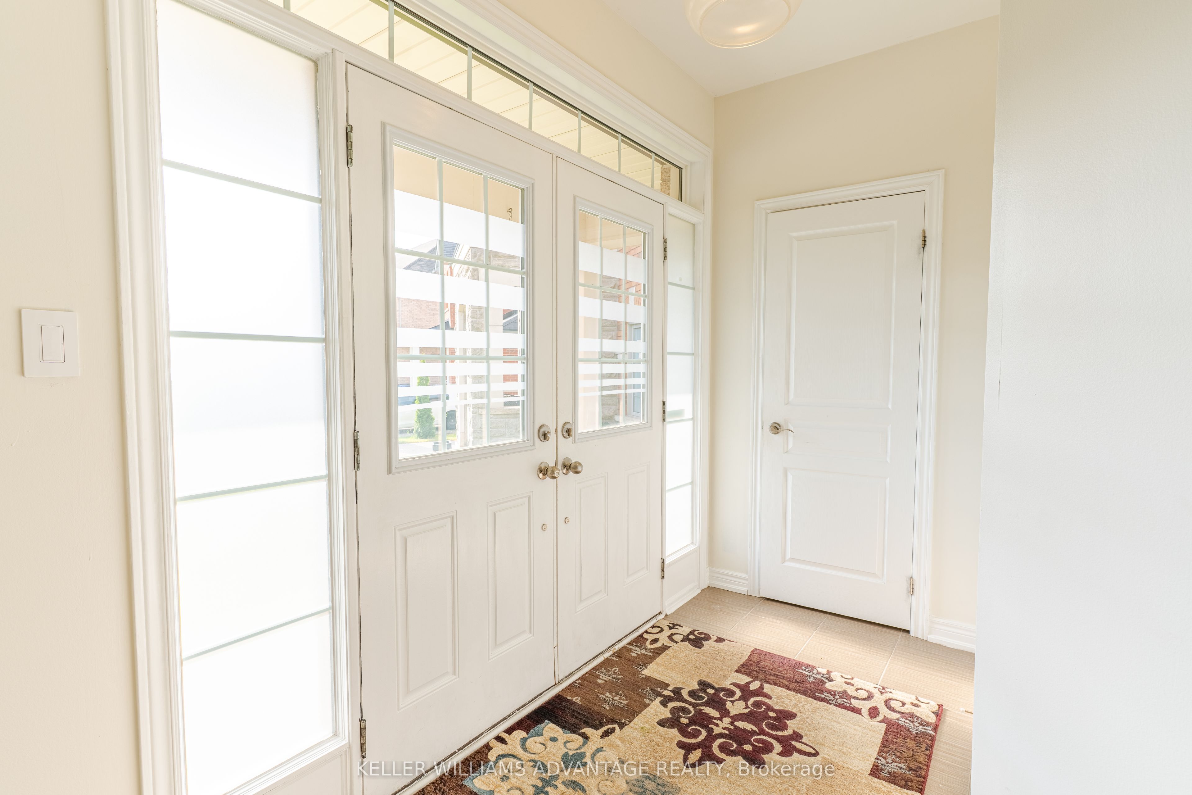8 Teaberry Terrace, Brampton, ON L6Y 0Y1 photo 2