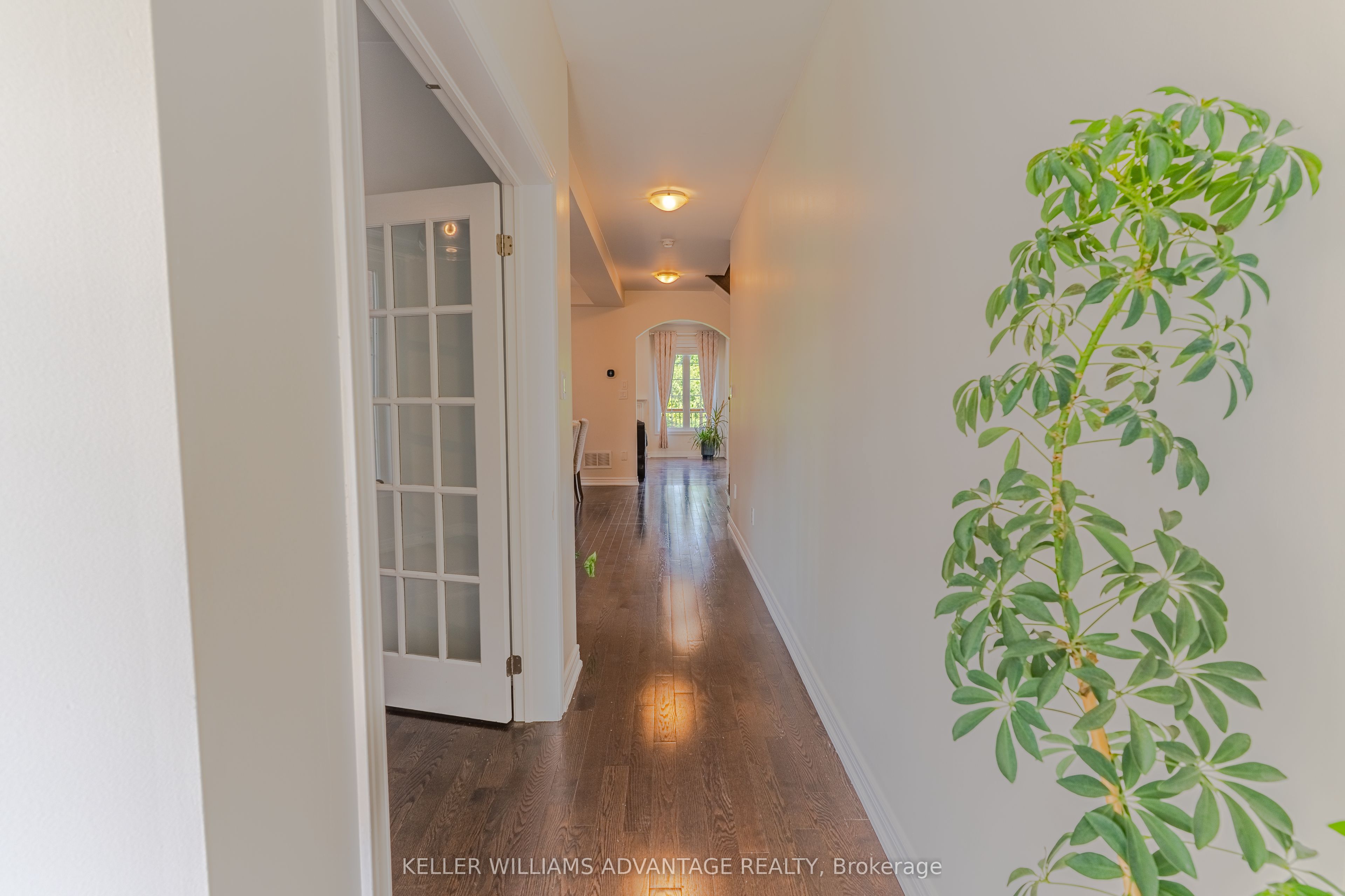 8 Teaberry Terrace, Brampton, ON L6Y 0Y1 photo 4