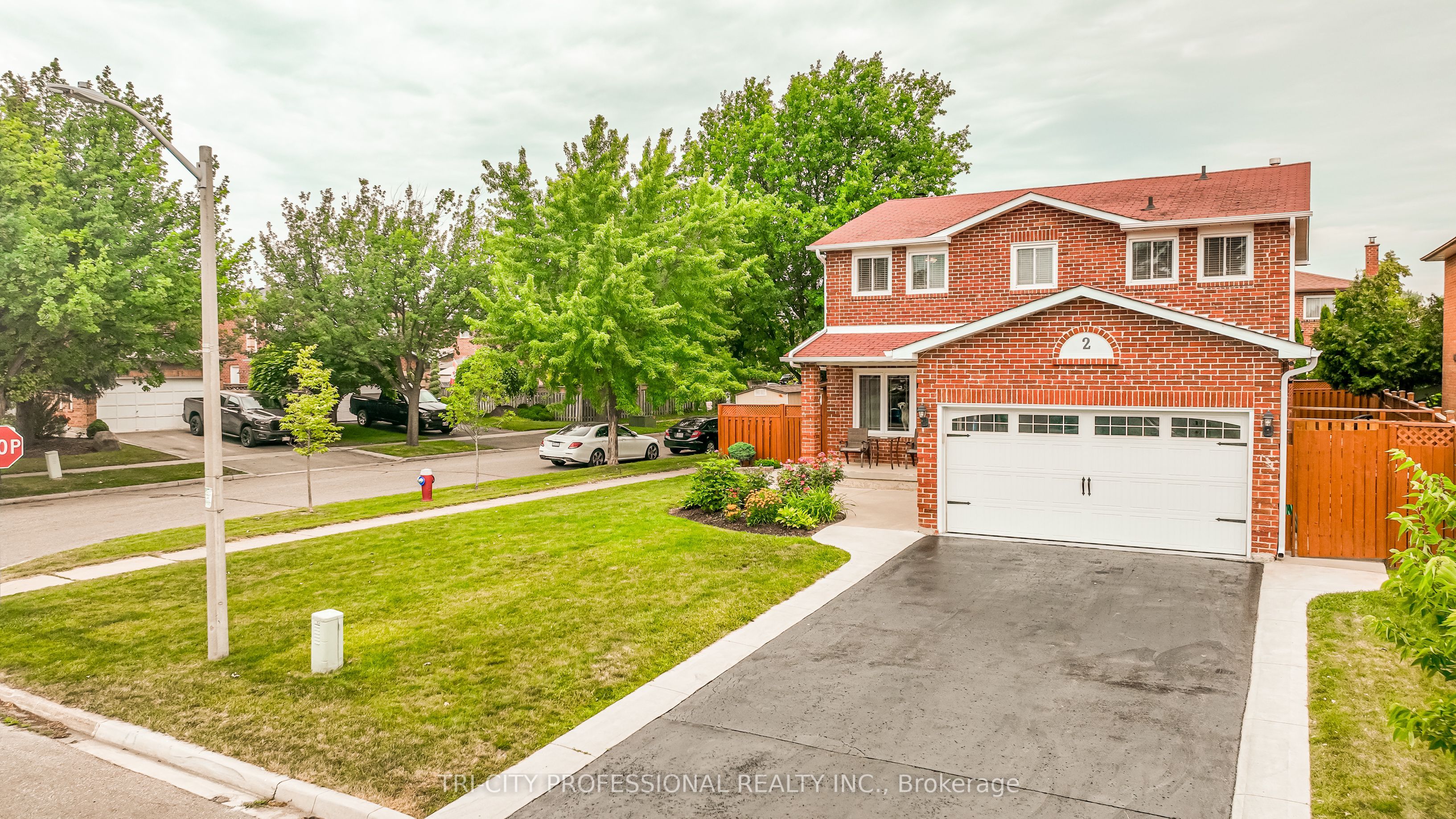 2 Burnley Place, Brampton, ON L6Z 2V1 photo 3