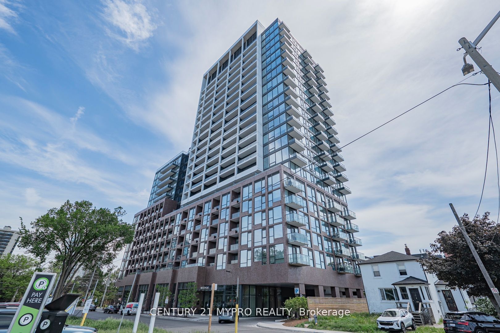 28 Ann Street 520, Mississauga, ON L5G 0E1