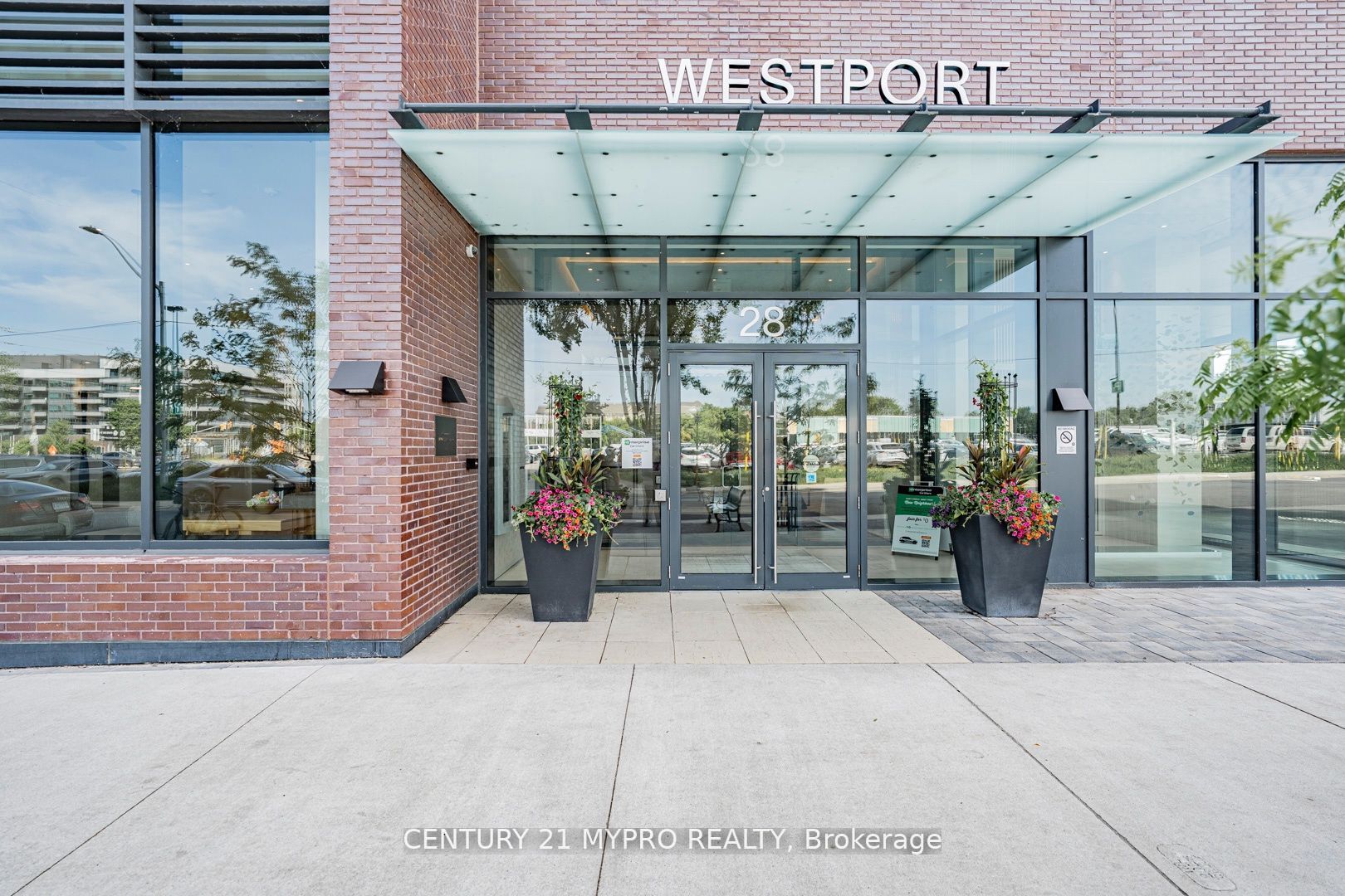 28 Ann Street 520, Mississauga, ON L5G 0E1 photo 3