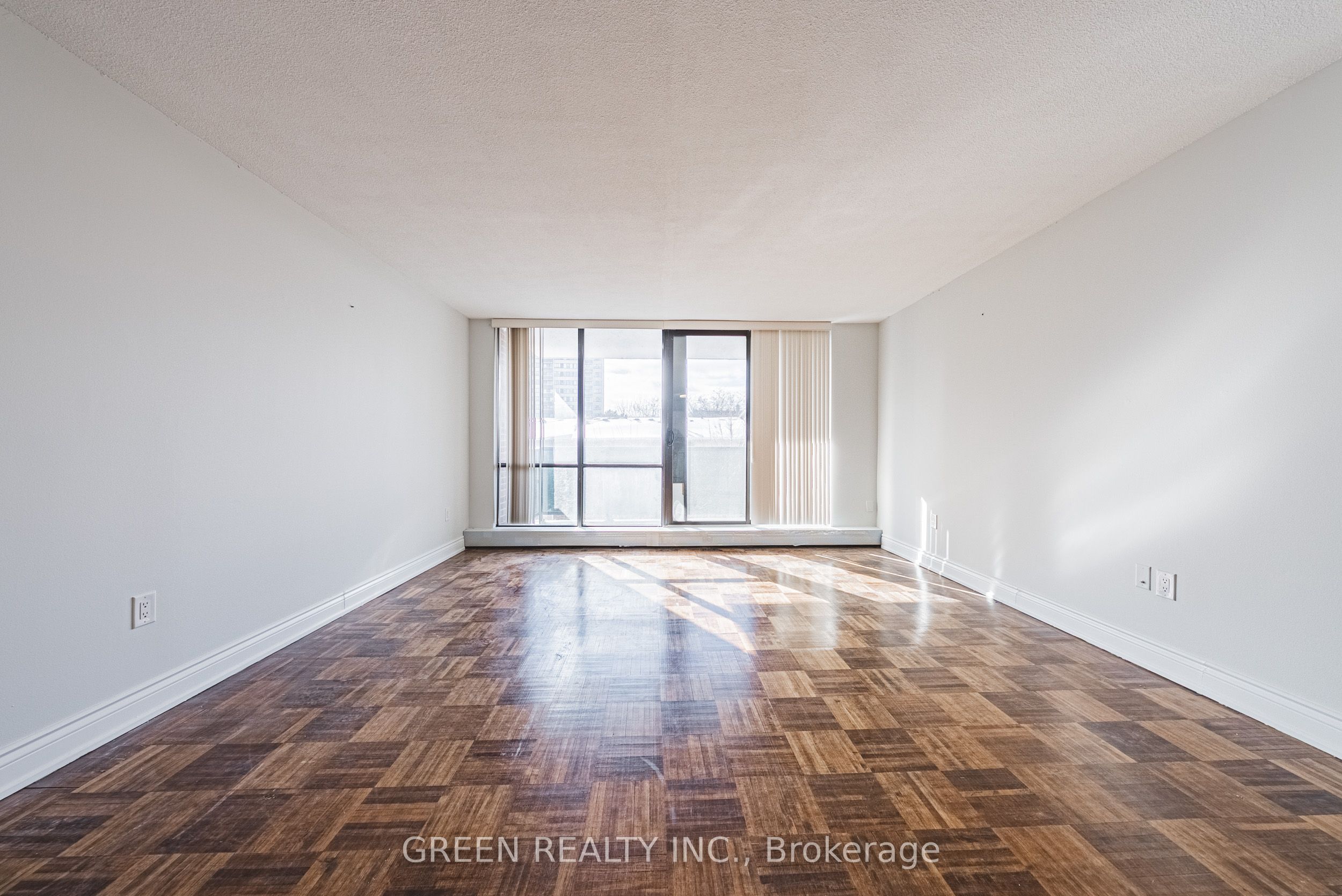 2220 Marine Drive 308, Oakville, ON L6L 1C1 photo 5