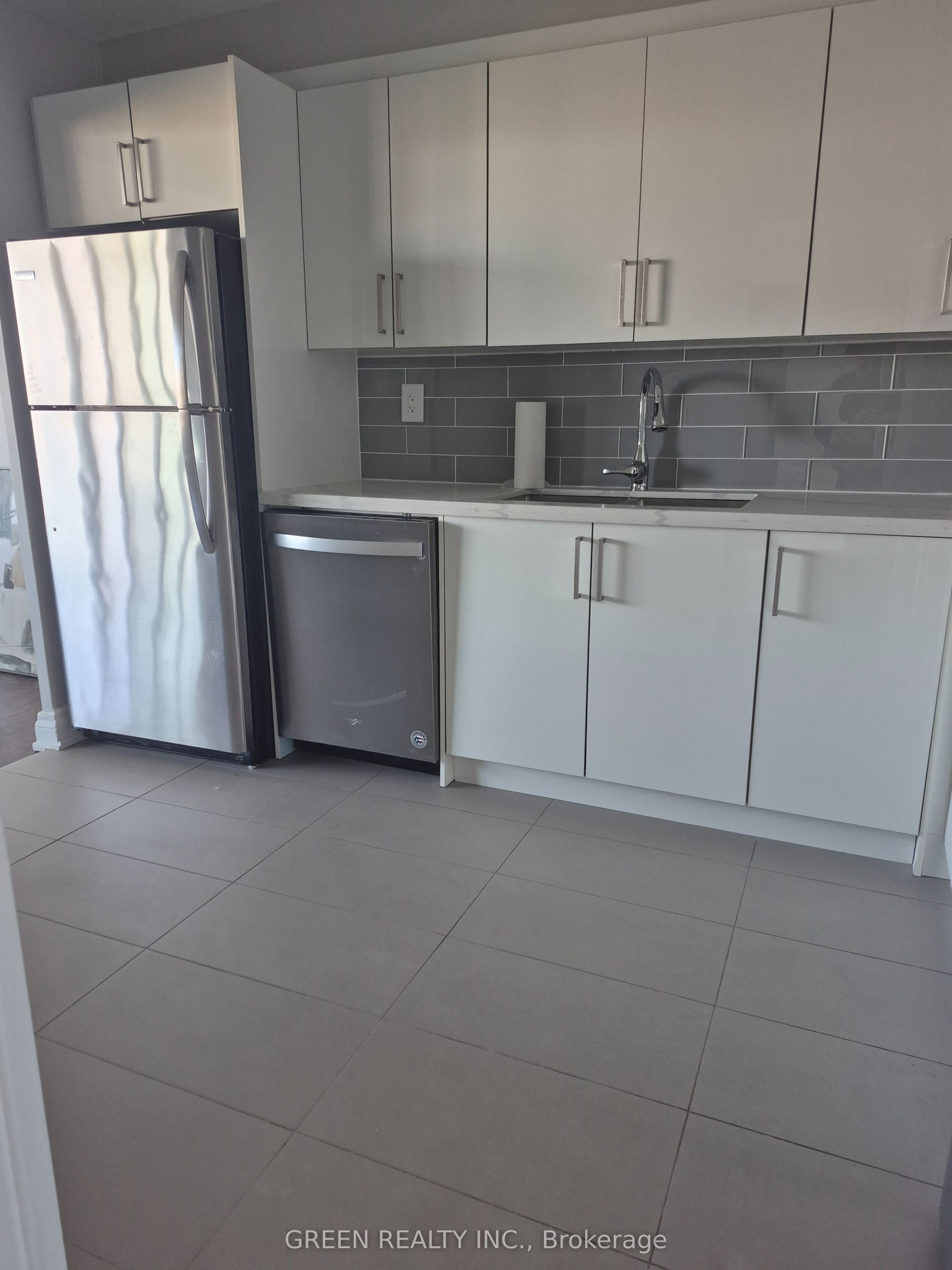 2160 Lakeshore Road 1606, Burlington, ON L7R 1A1 photo 3
