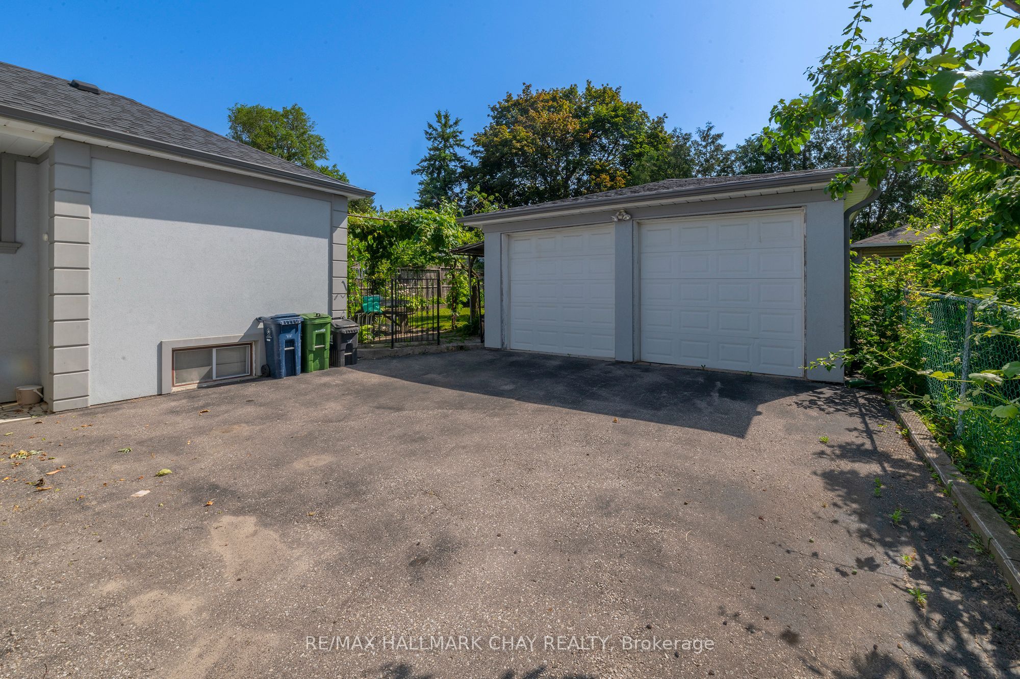 23 Chappel Hill Road, Toronto, ON M3M 1M1 photo 3