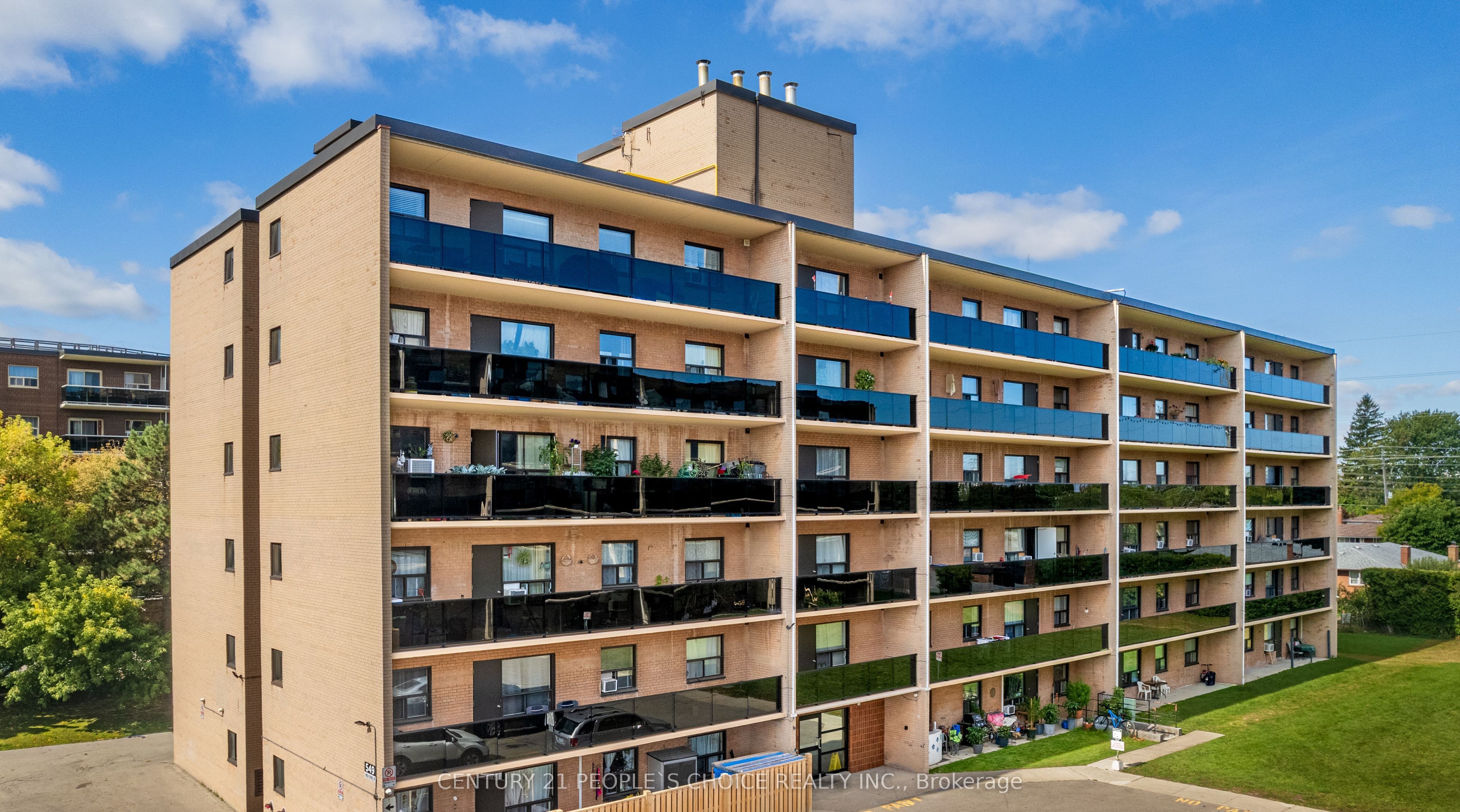 549 North Service Road 508, Mississauga, ON L5A 1B5