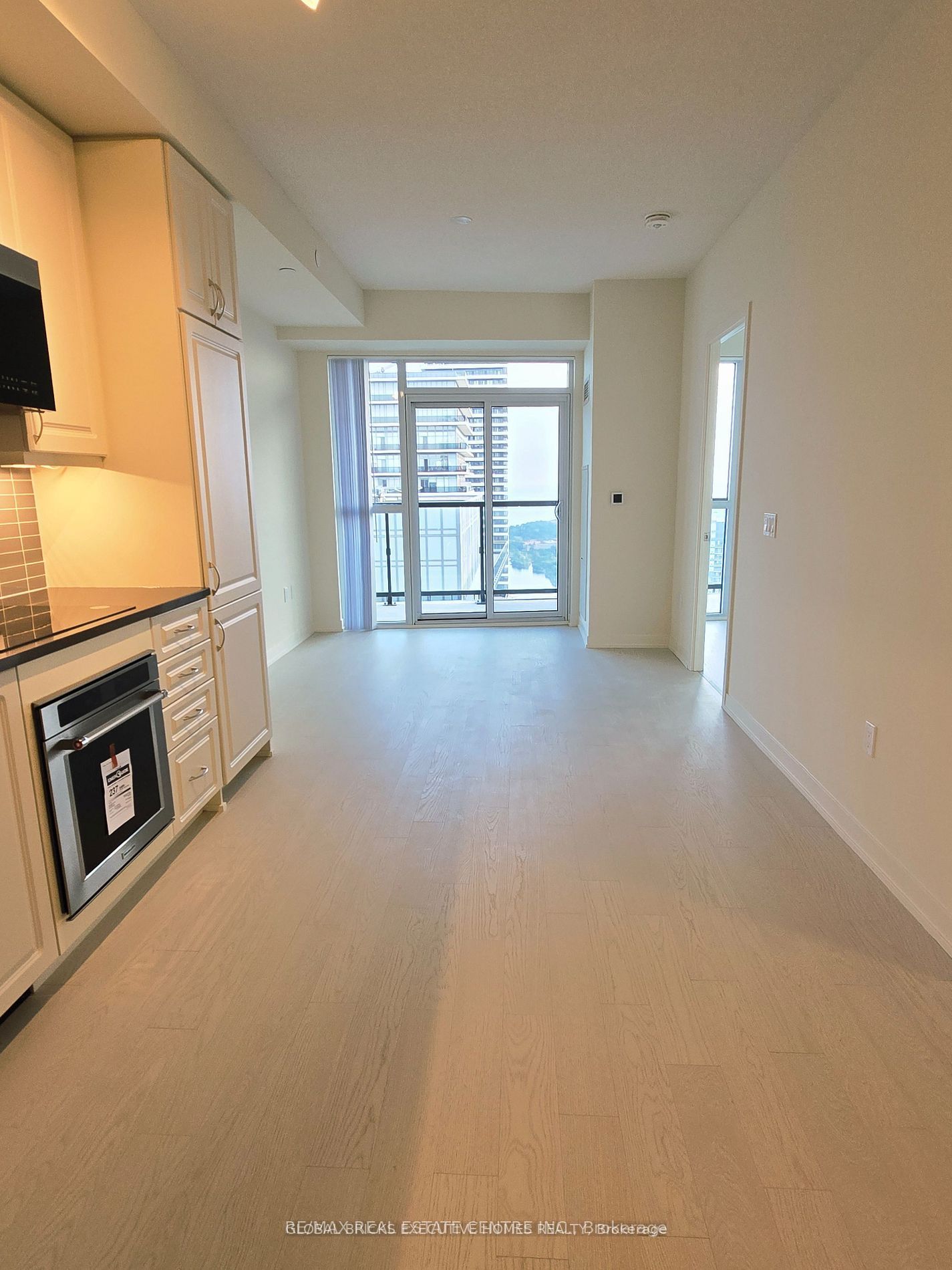 38 Annie Craig Drive PH207, Toronto, ON M8V 0G9 photo 2