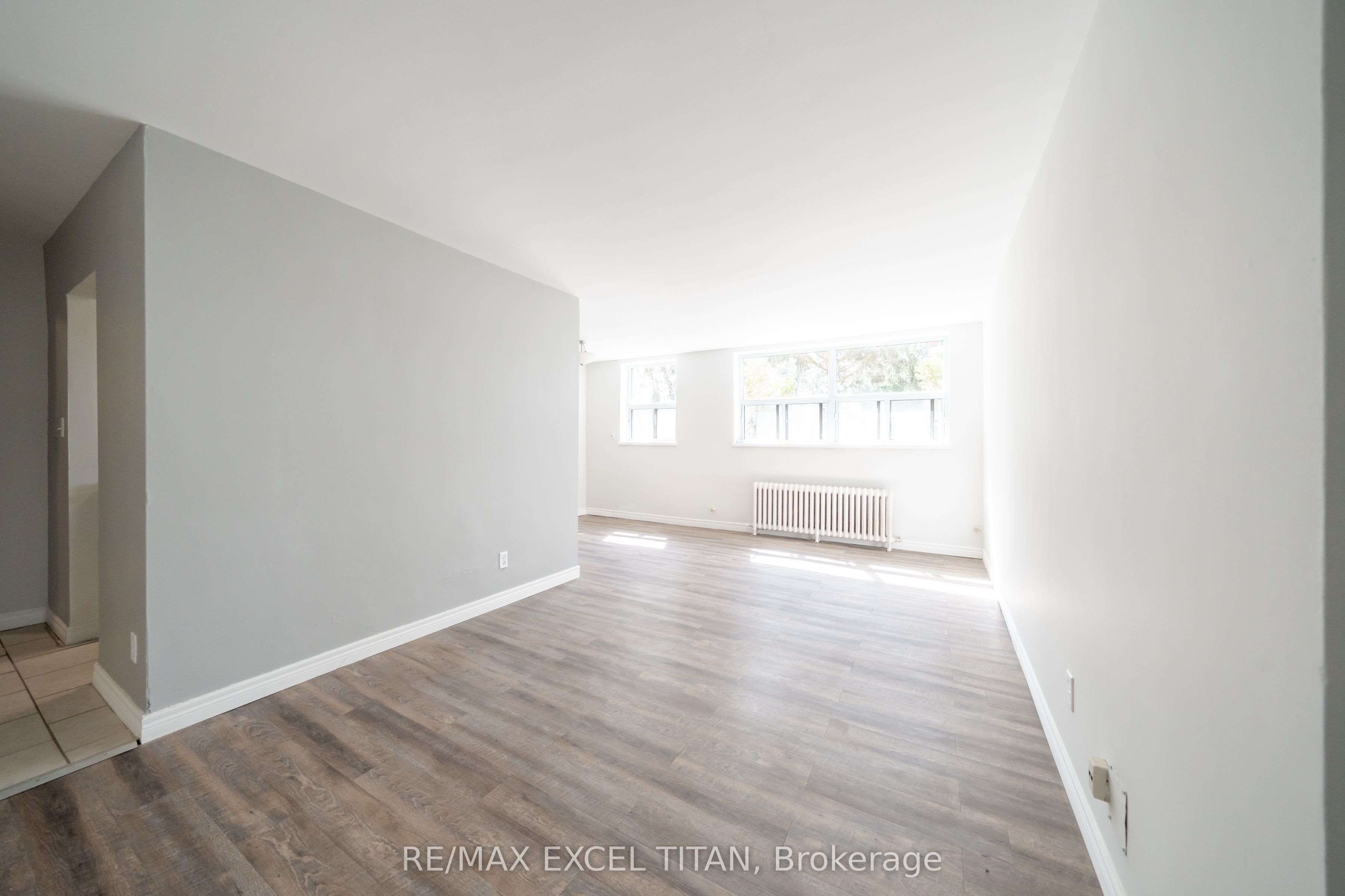 799 Robinson Street 16, Burlington, ON L7R 2L4 photo 4