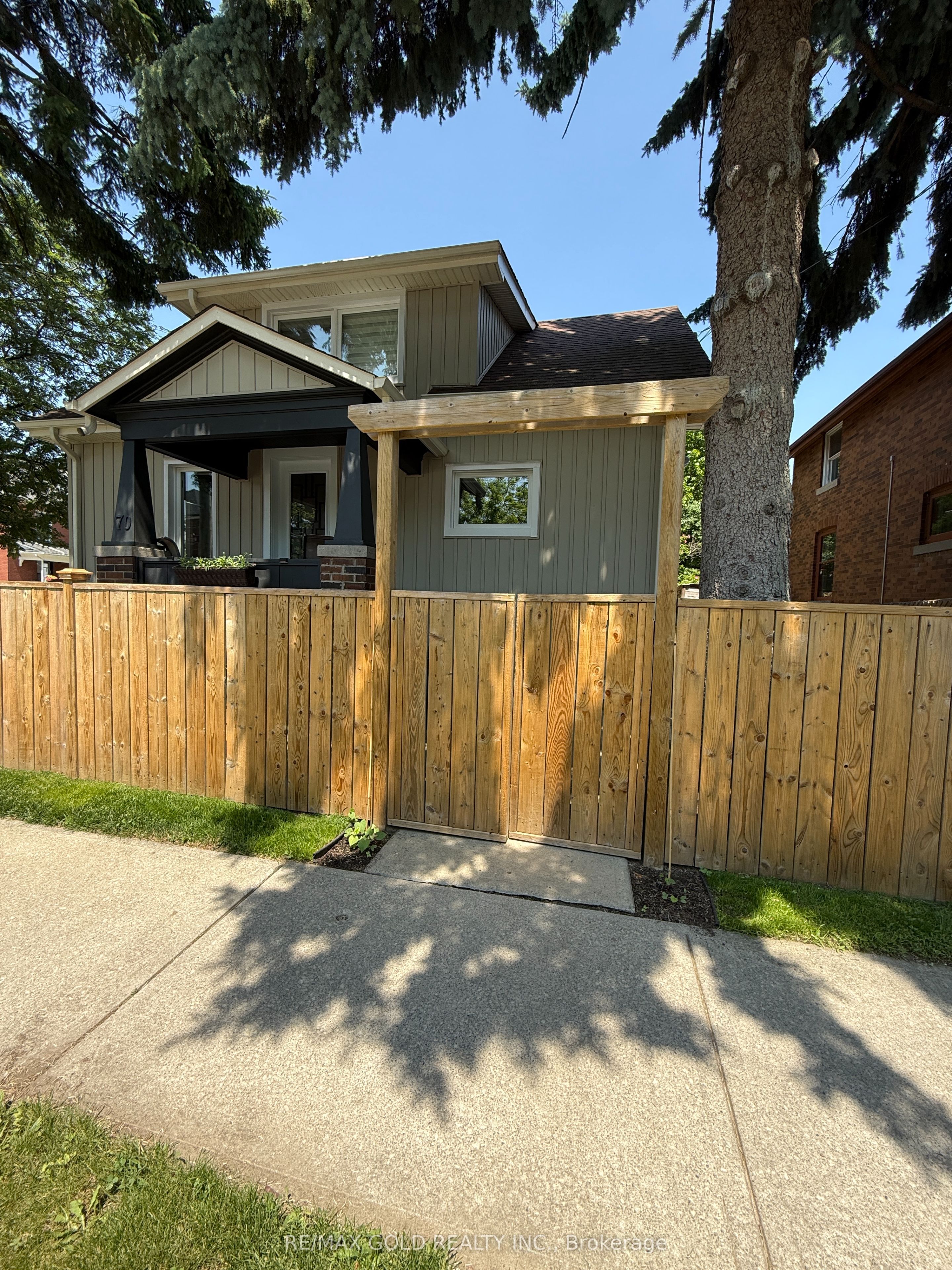 70 West Street W, Brampton, ON L6X 1V9 photo 2