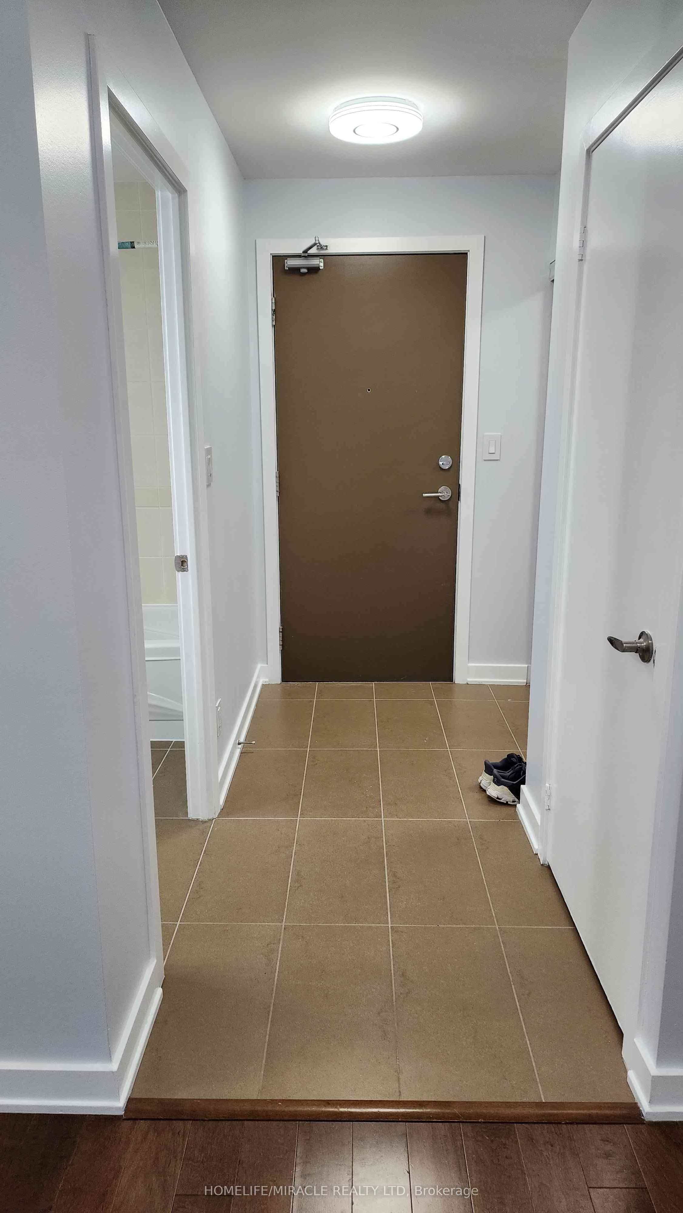 4065 Brickstone Mews E 1606, Mississauga, ON L5B 0G3 photo 2