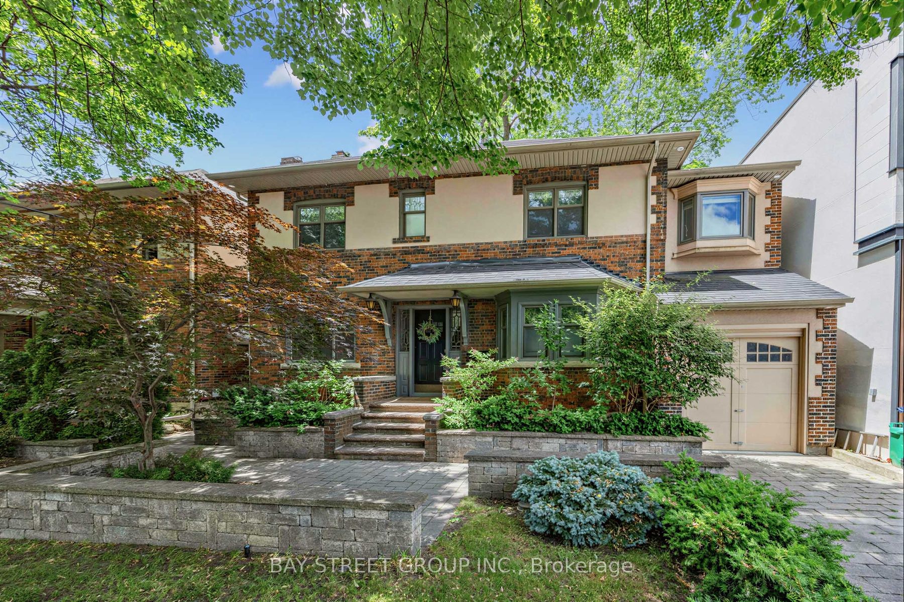 136 Humbercrest Boulevard, Toronto, ON M6S 4L3 photo 3