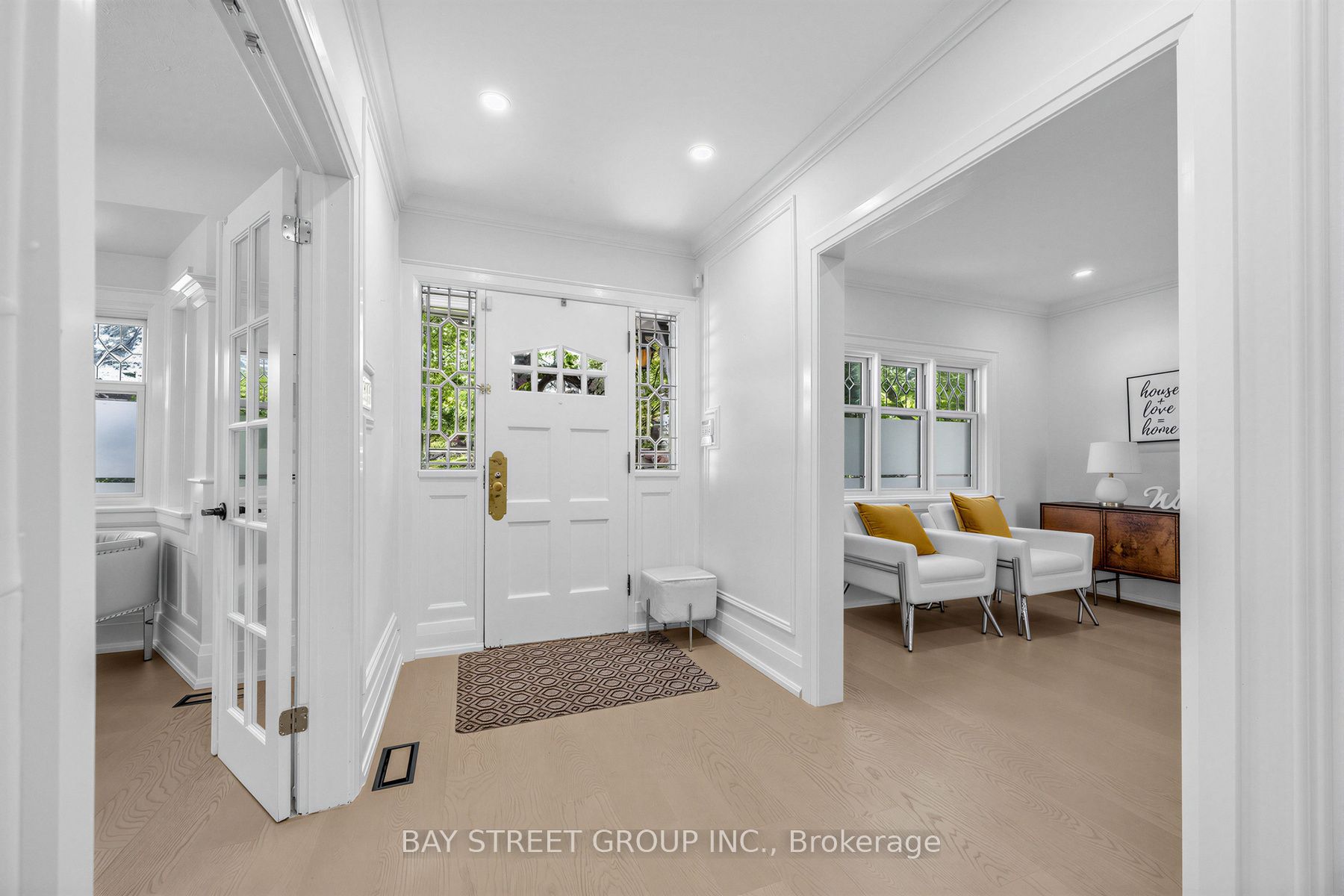 136 Humbercrest Boulevard, Toronto, ON M6S 4L3 photo 4