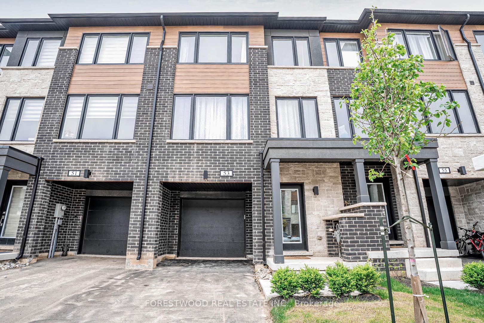 53 Humberstone Drive, Halton Hills, ON L7G 0P6