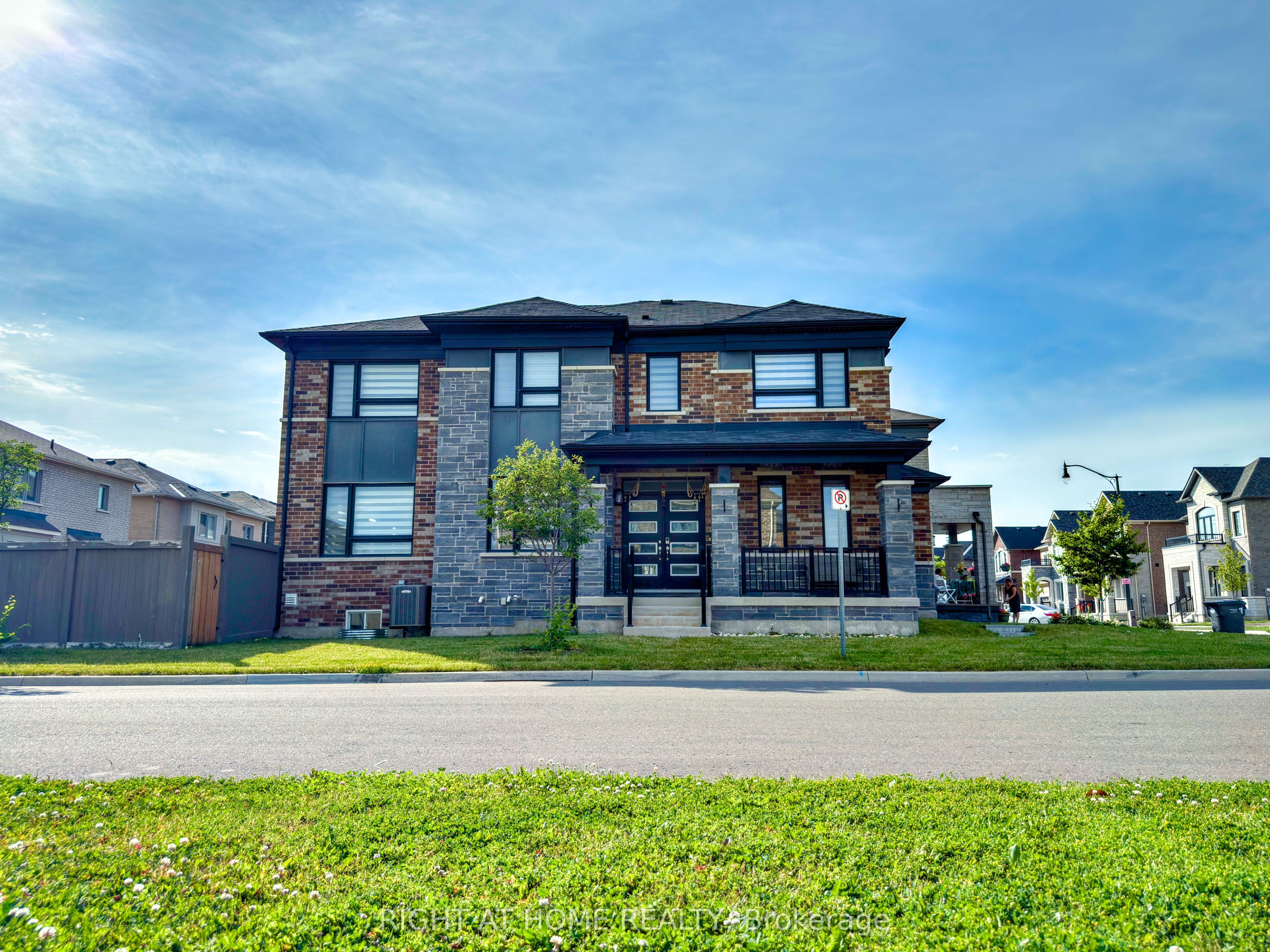 30 Boothill Drive, Brampton, ON L7A 5E4 photo 4