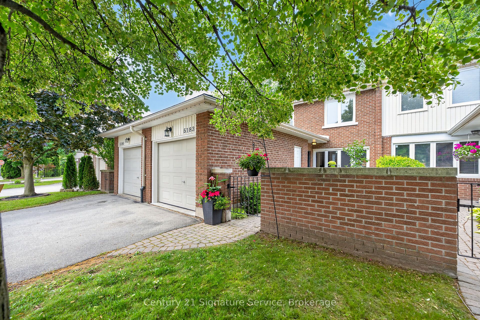 5183 Banting Court, Burlington, ON L7L 2Z4 photo 2