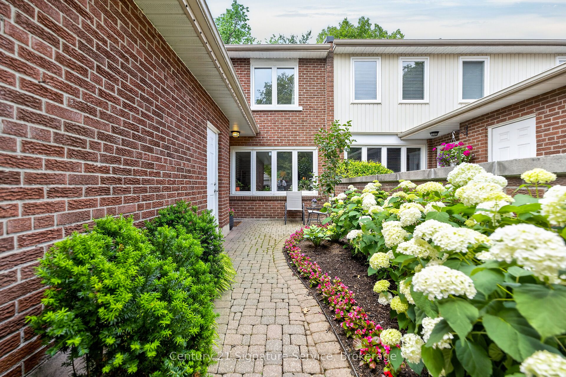 5183 Banting Court, Burlington, ON L7L 2Z4 photo 3