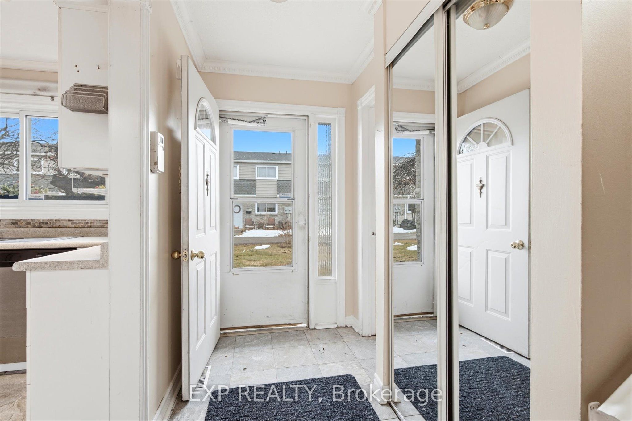 2050 Upper Middle Road 31, Burlington, ON L7P 3R9 photo 4