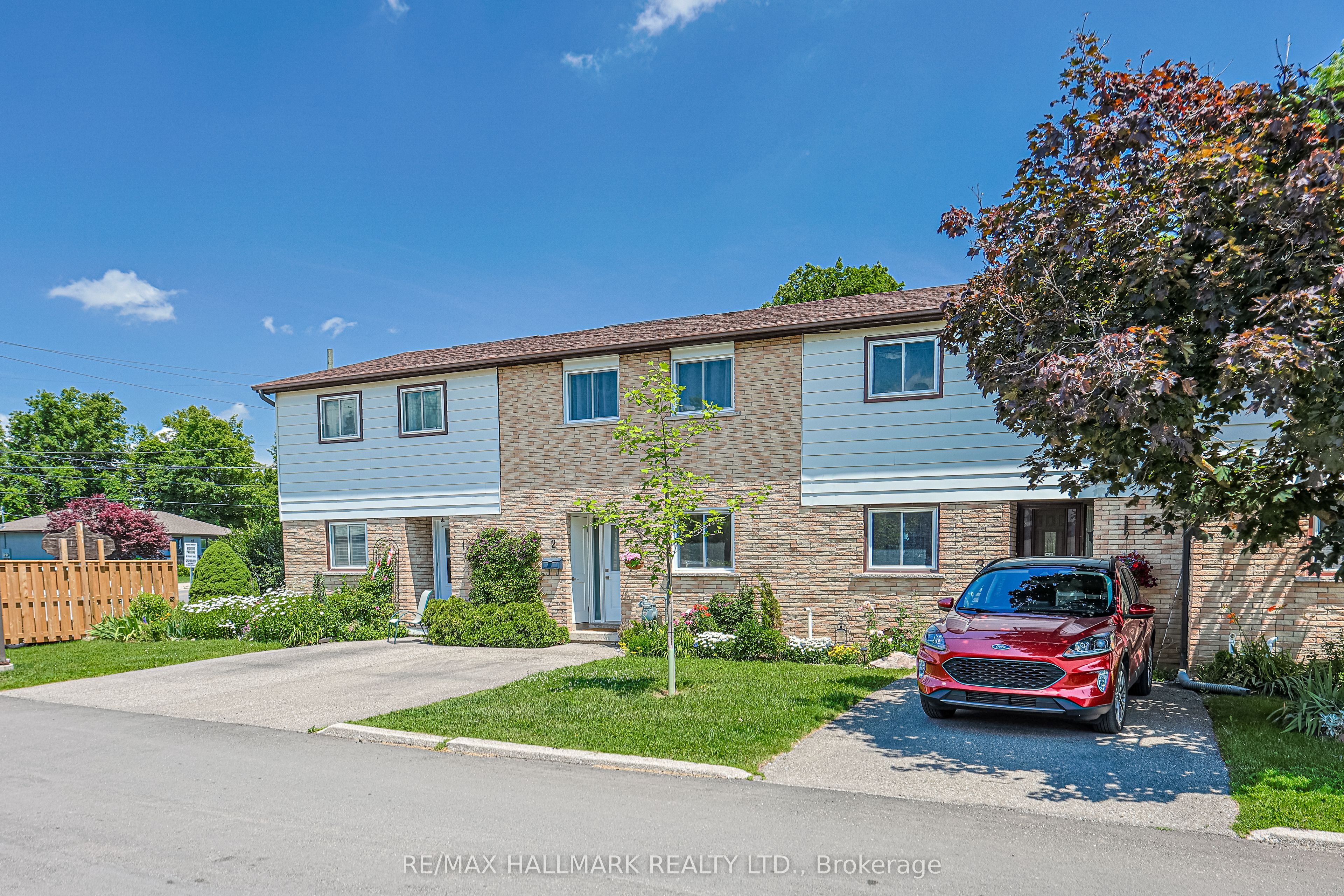 59 Maple Avenue 2, Halton Hills, ON L7G 1X8