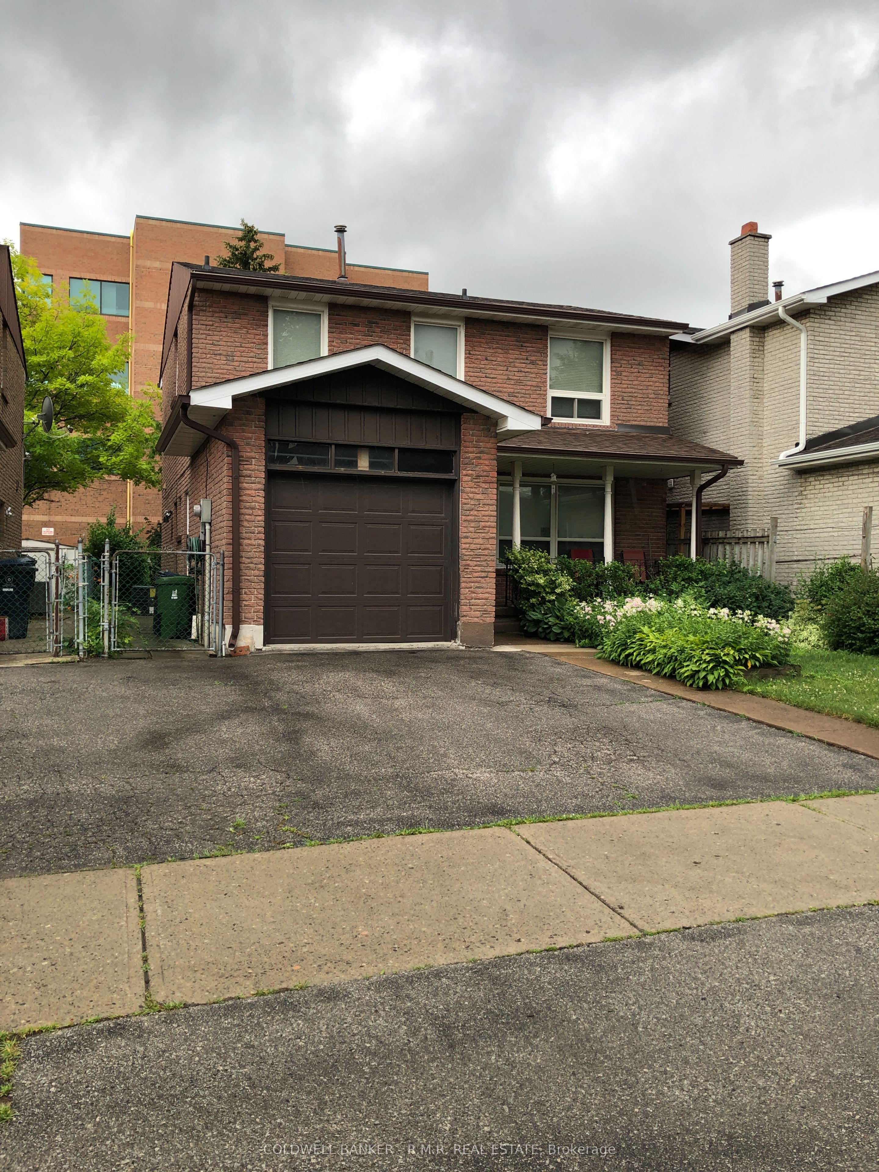 5 Brownridge Crescent, Toronto, ON M9V 4M4 photo 2