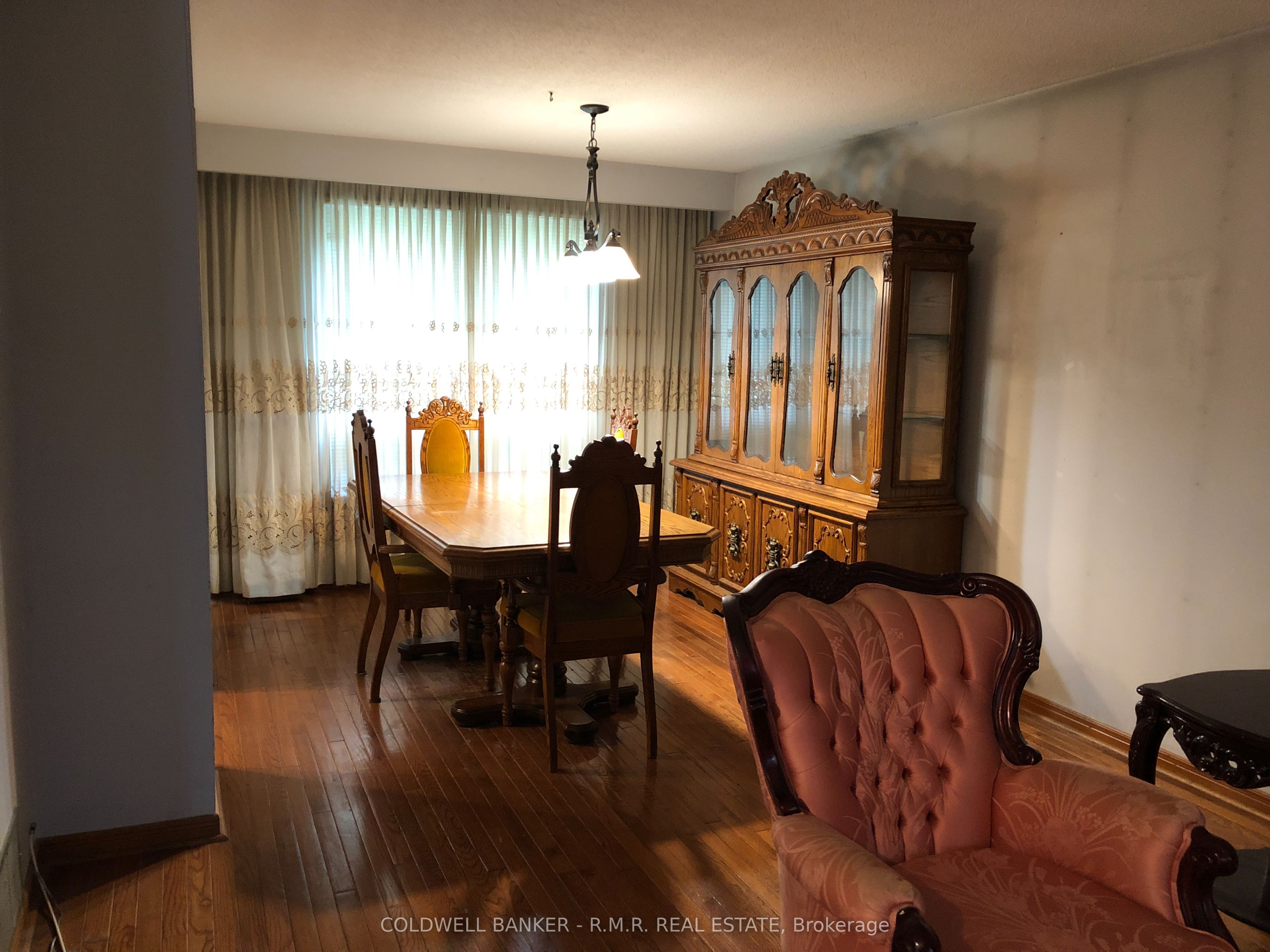 5 Brownridge Crescent, Toronto, ON M9V 4M4 photo 4