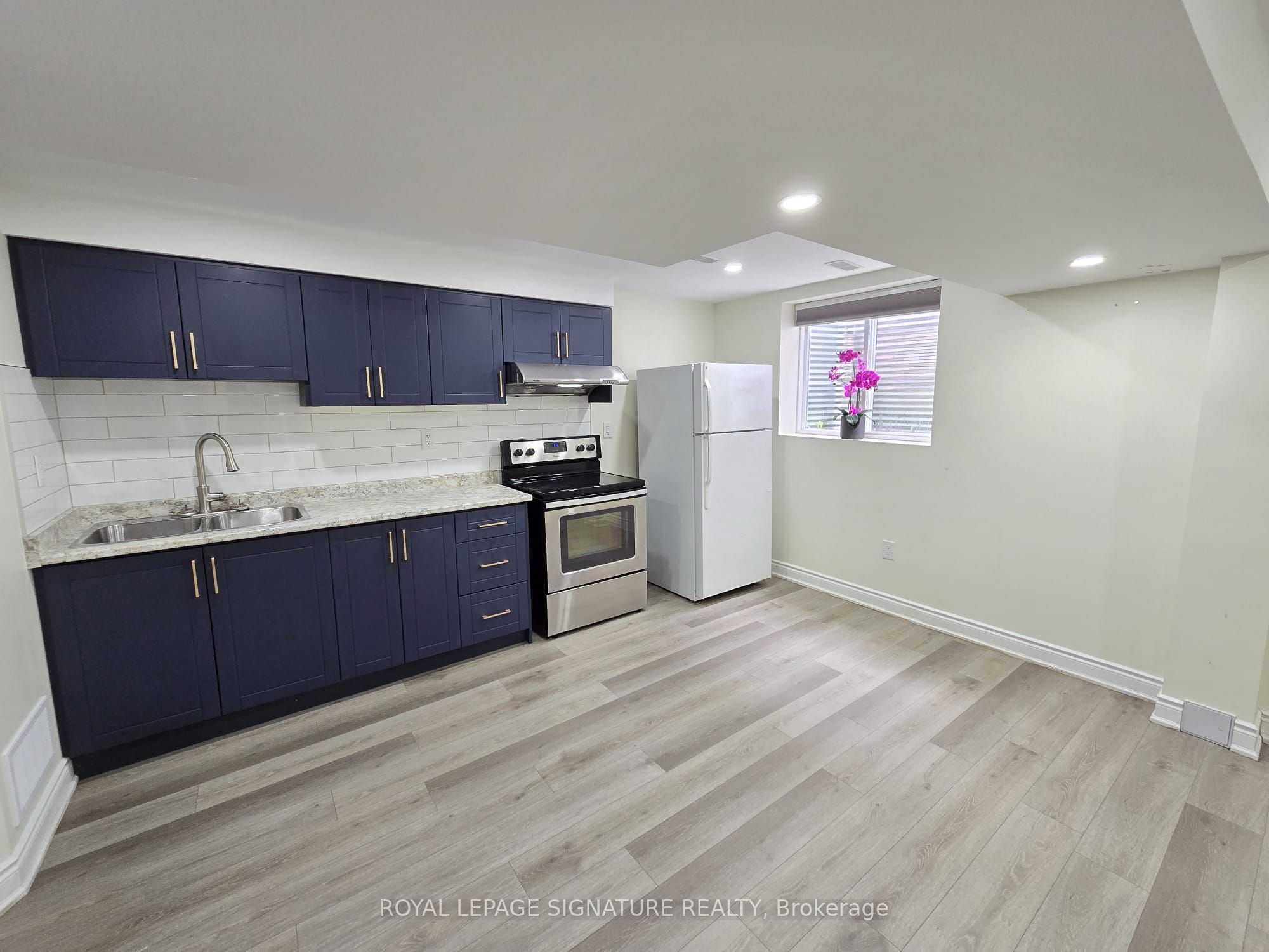68 Mullis Crescent Bsmt, Brampton, ON L6Y 4S9