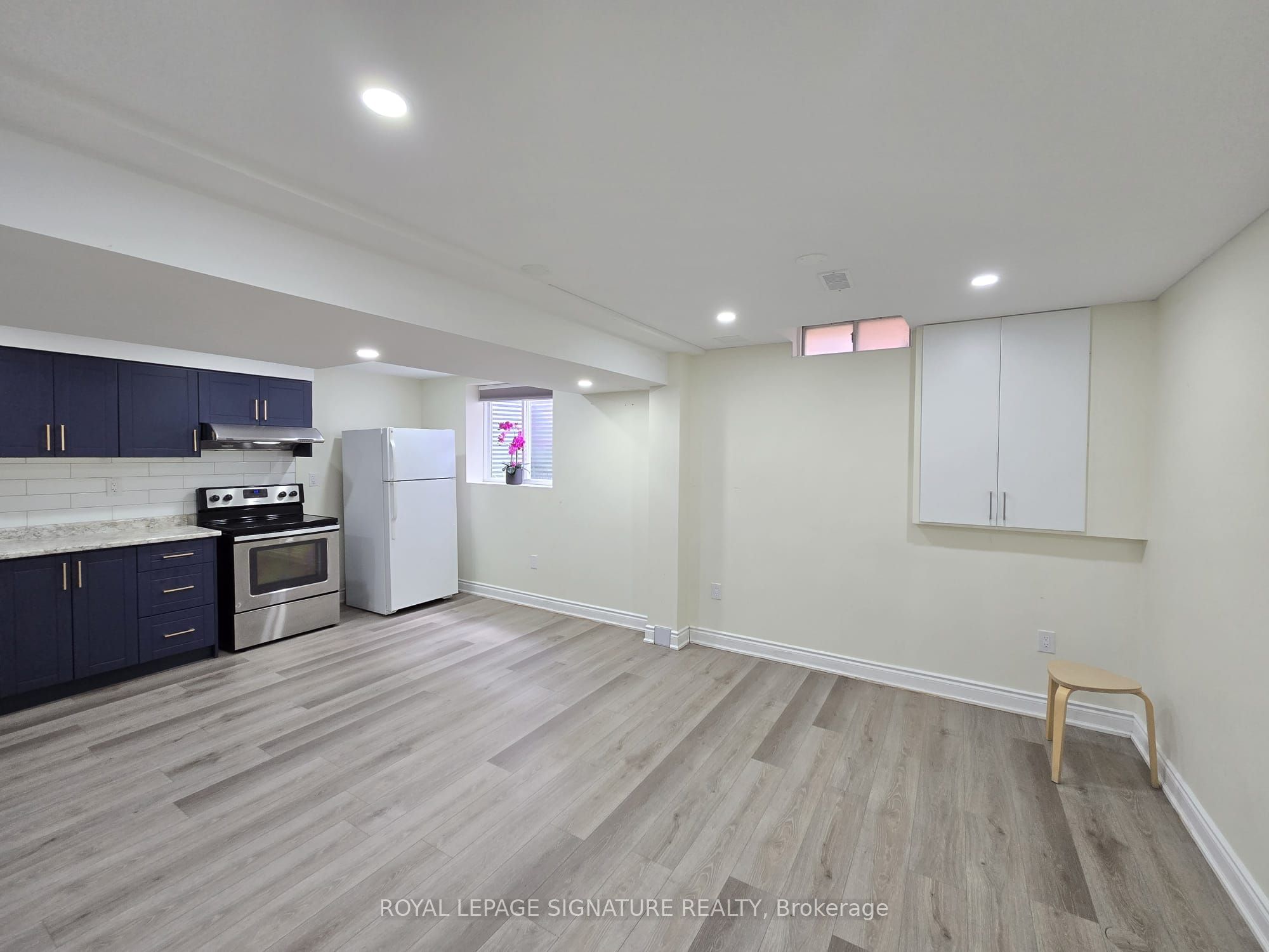 68 Mullis Crescent Bsmt, Brampton, ON L6Y 4S9 photo 3