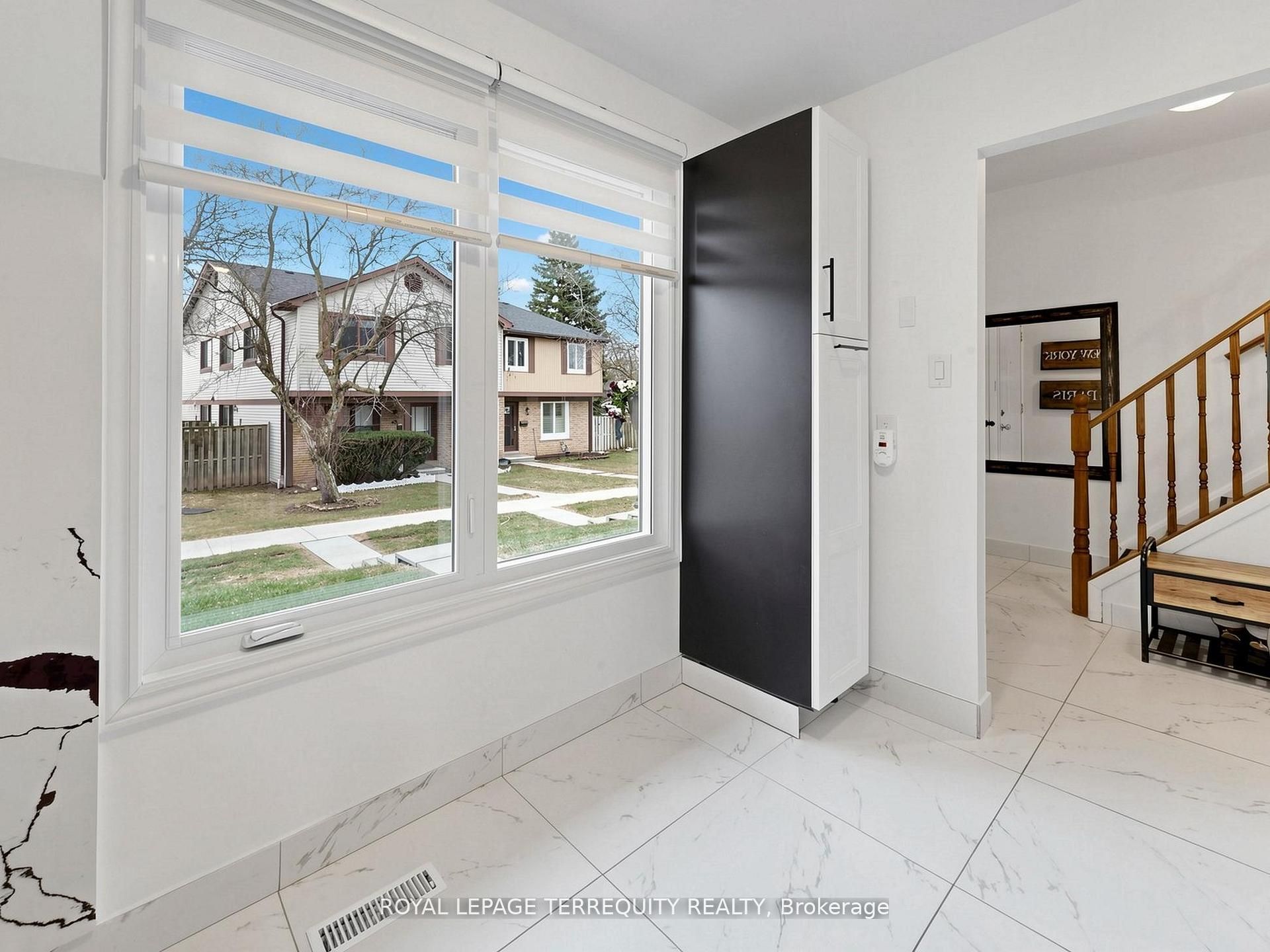 6730 Falconer Drive 49, Mississauga, ON L5N 1L5 photo 5