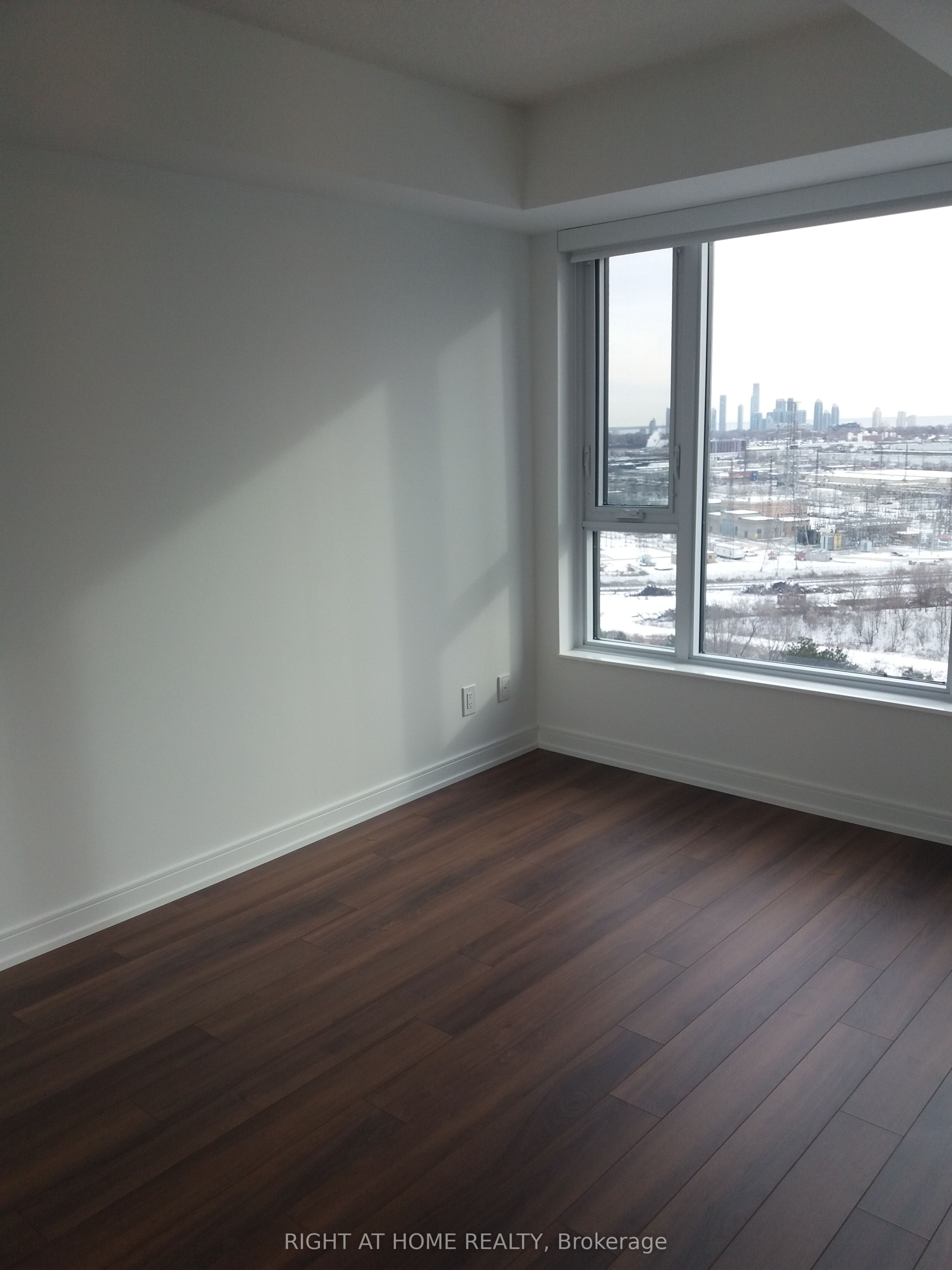 30 Samuel Wood Way 1109, Toronto, ON M9B 0C9 photo 5