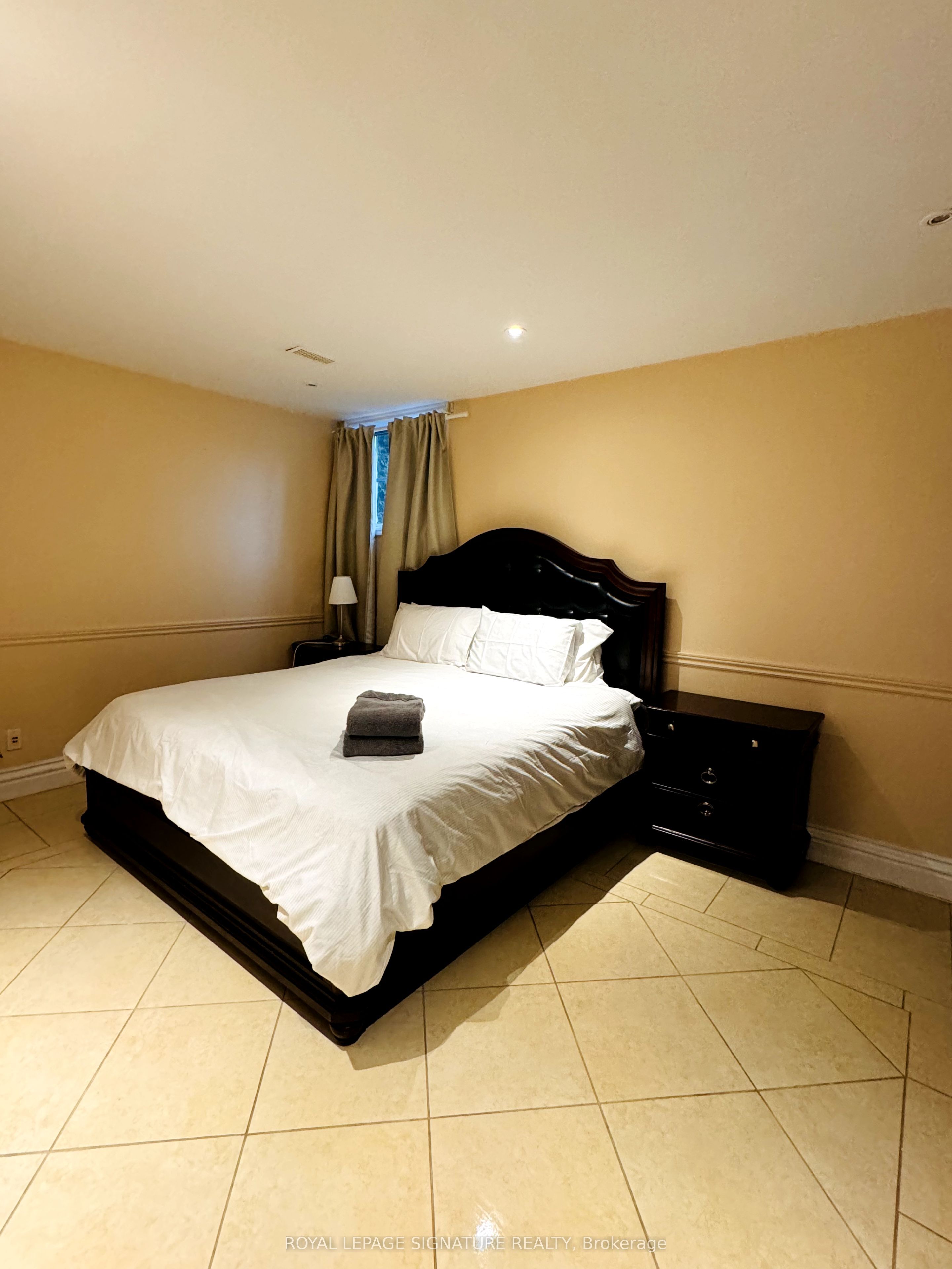 1414 Indian Grove Basement, Mississauga, ON L5H 2S6 photo 4