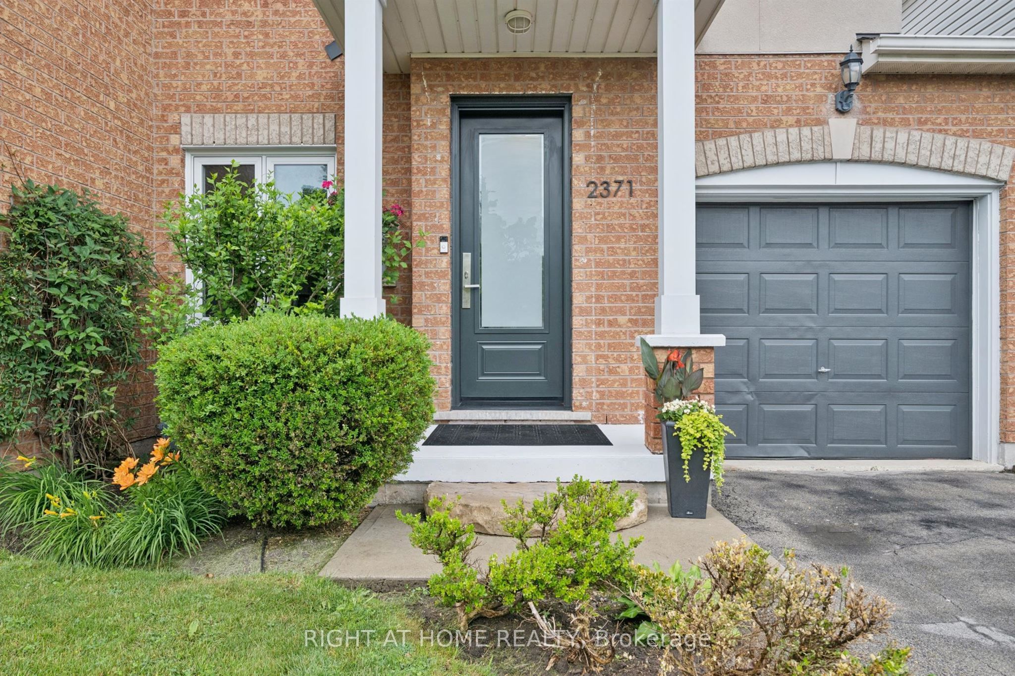 2371 Dalebrook Drive, Oakville, ON L6H 6K4 photo 4