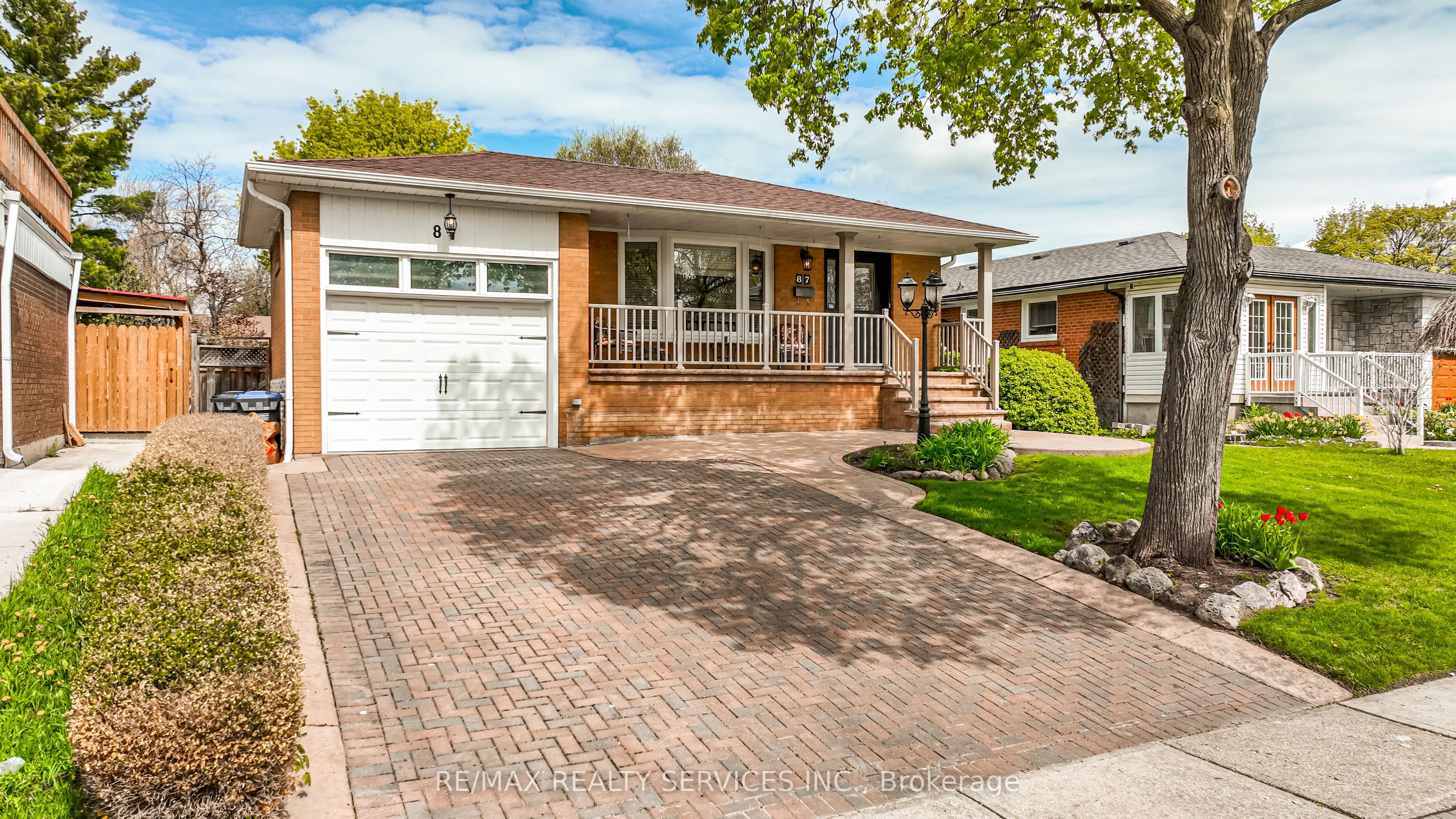 87 Ambleside Drive, Brampton, ON L6Y 1C1