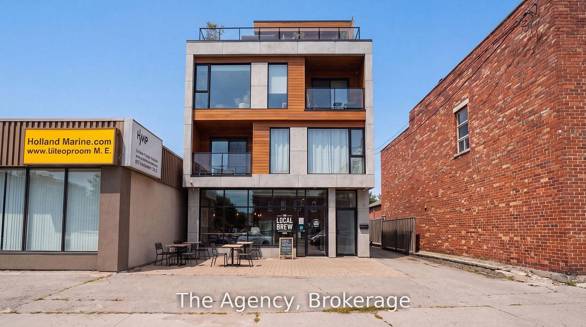 881 Lakeshore Road E, Mississauga, ON L5E 1E2
