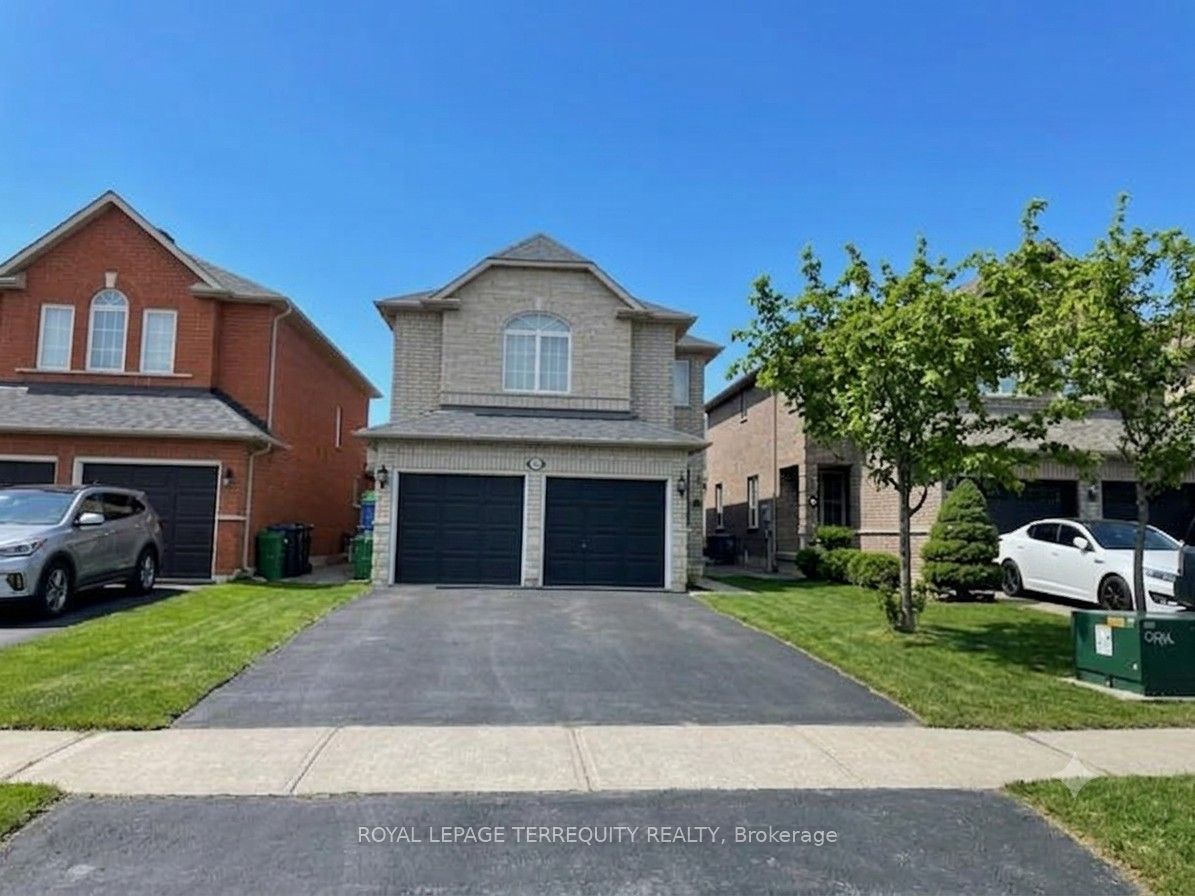 3813 Ridgepoint Way, Mississauga, ON L5N 7T7