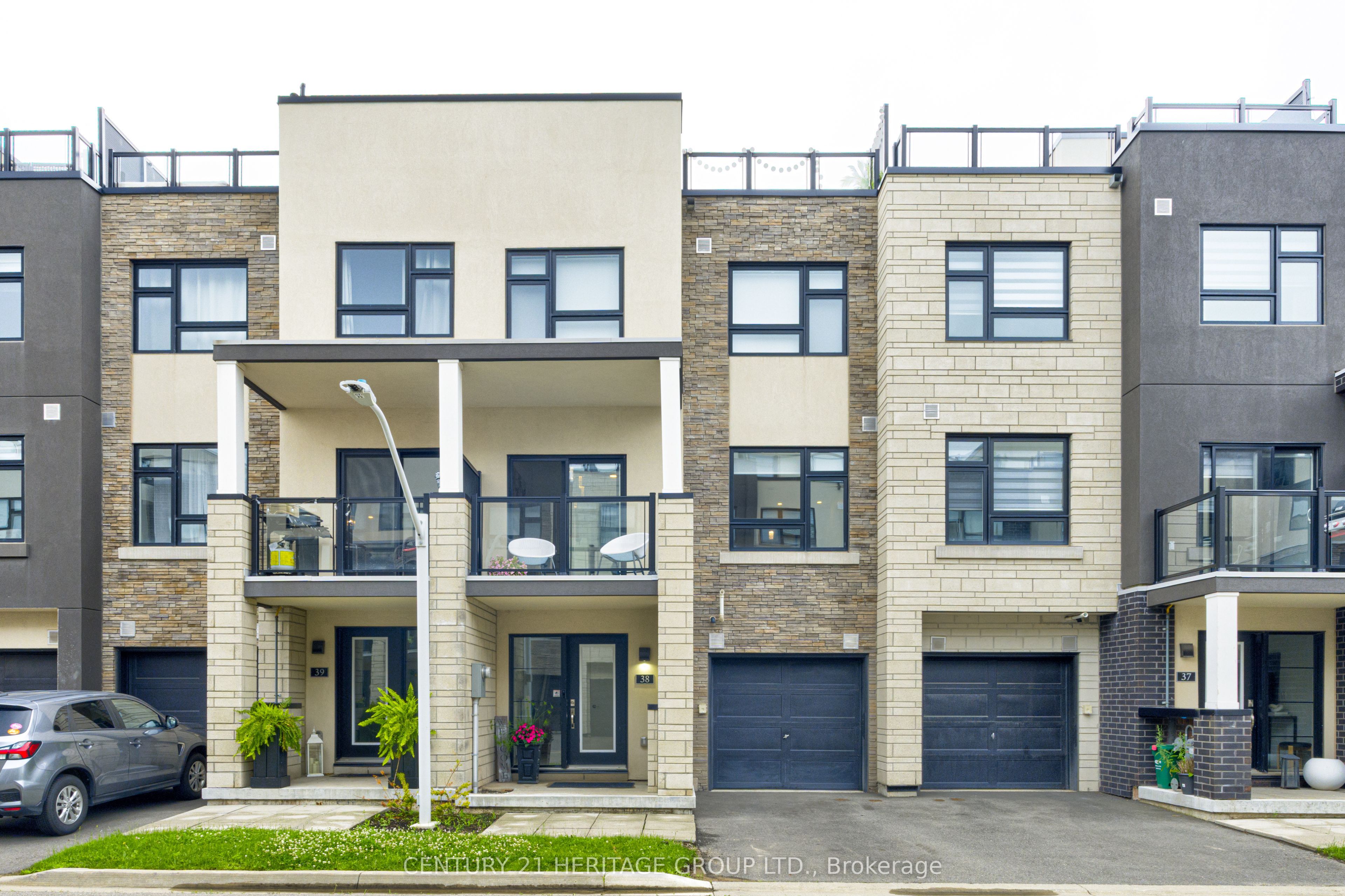 1121 Cooke Boulevard 38, Burlington, ON L7T 0C4 photo 2