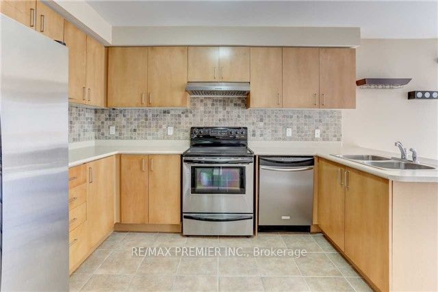 3080 Highbourne Crescent, Oakville, ON L6M 5H1 photo 5