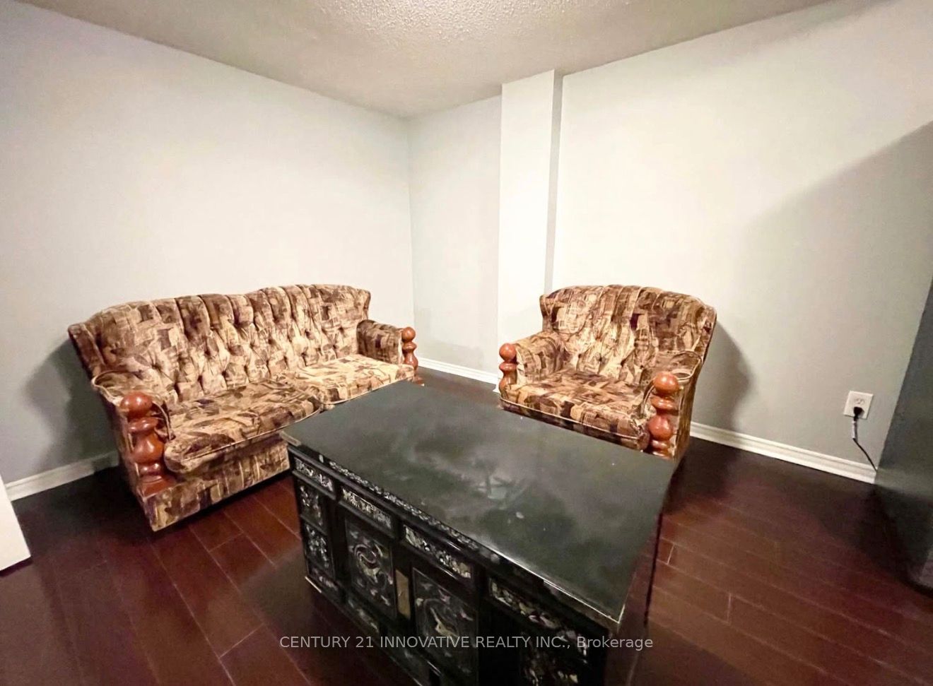 857 Preston Manor Drive, Mississauga, ON L5V 2L7 photo 5
