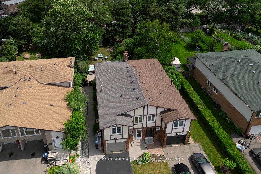 2960 Windjammer Road, Mississauga, ON L5L 1S7 photo 2