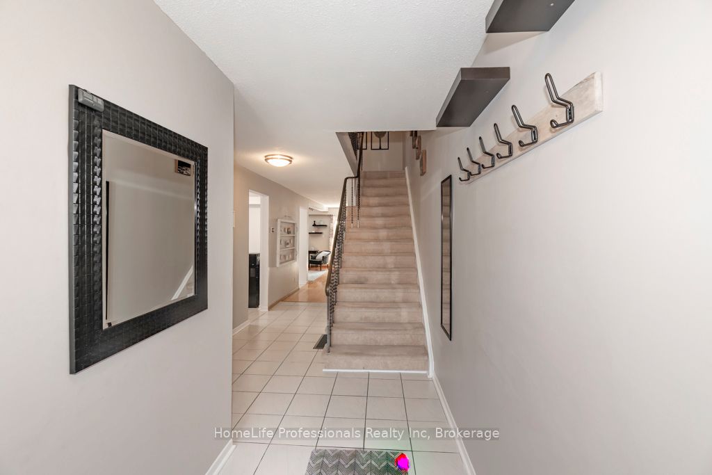 2960 Windjammer Road, Mississauga, ON L5L 1S7 photo 3