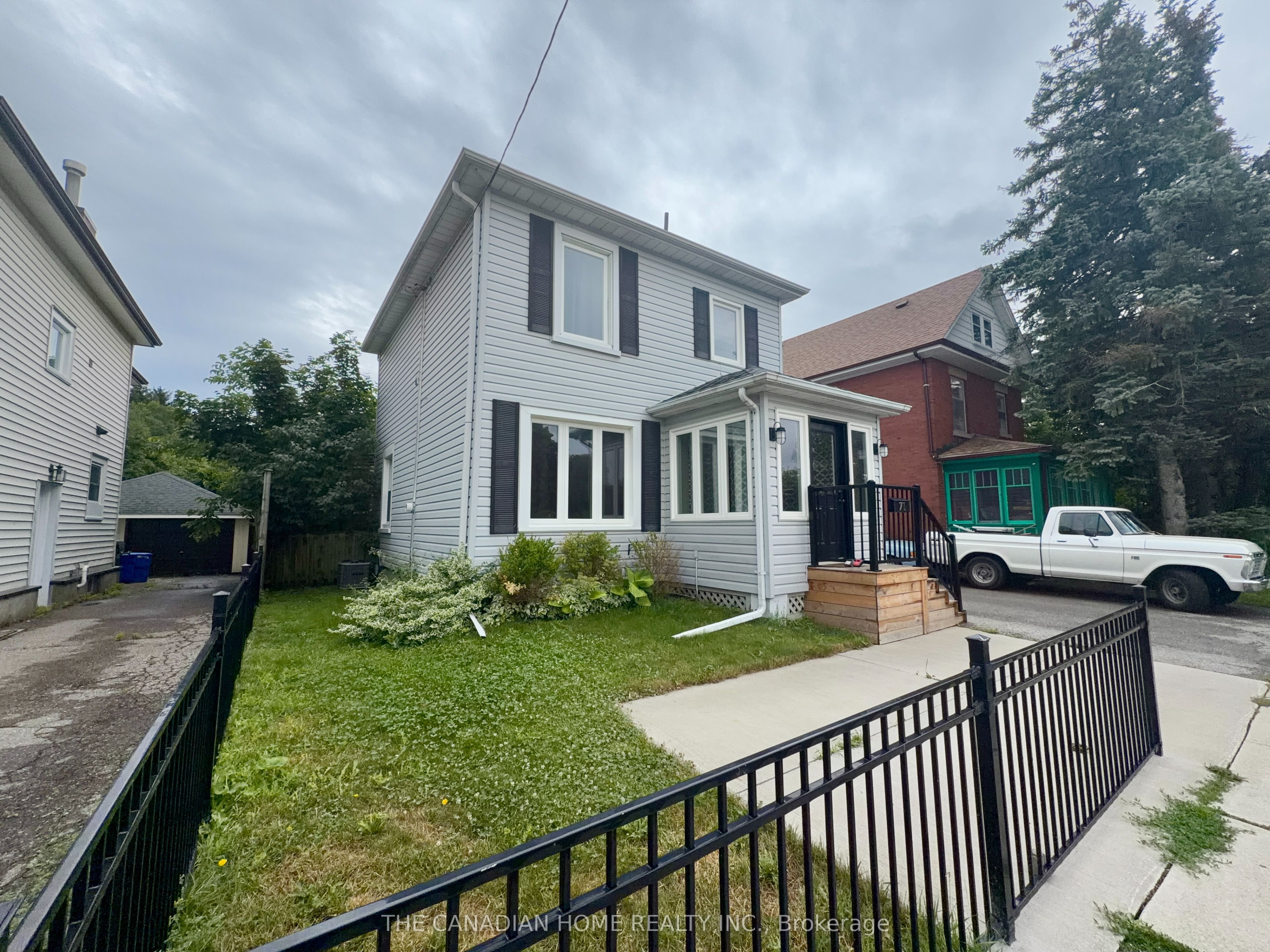 71 English Street, Brampton, ON L6X 1L5 photo 2