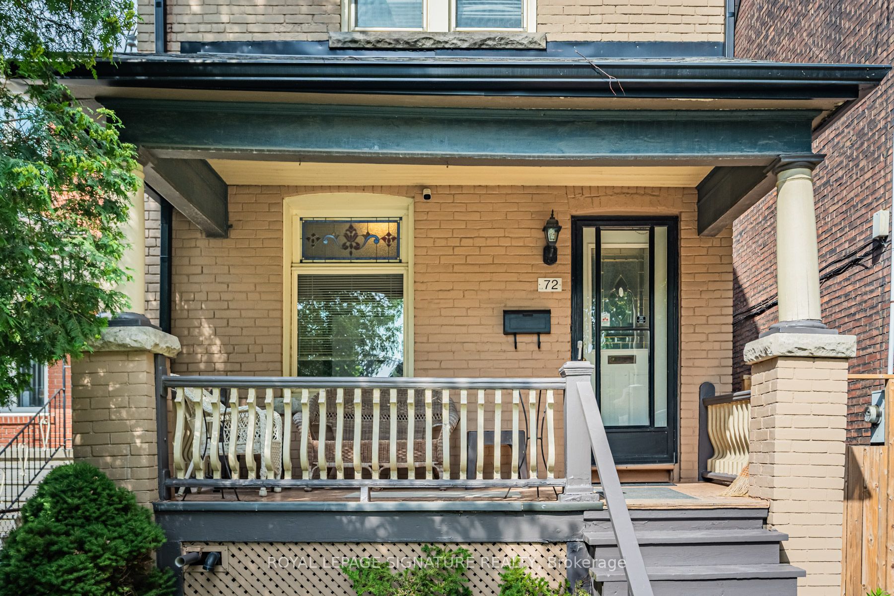 72 Gwynne Avenue, Toronto, ON M6K 2C4 photo 2