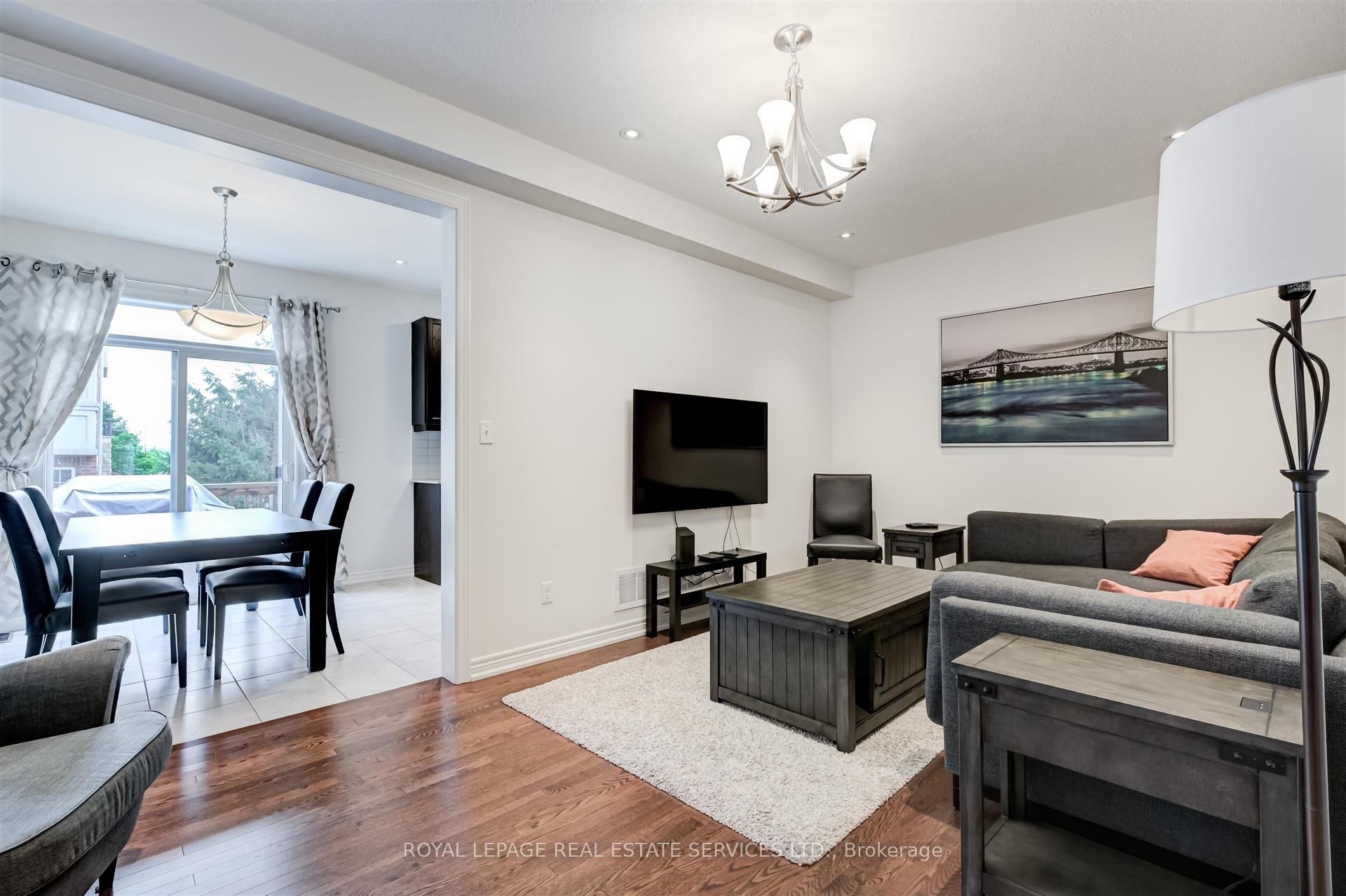 27 Erinview Terrace, Toronto, ON M9C 0C3 photo 3