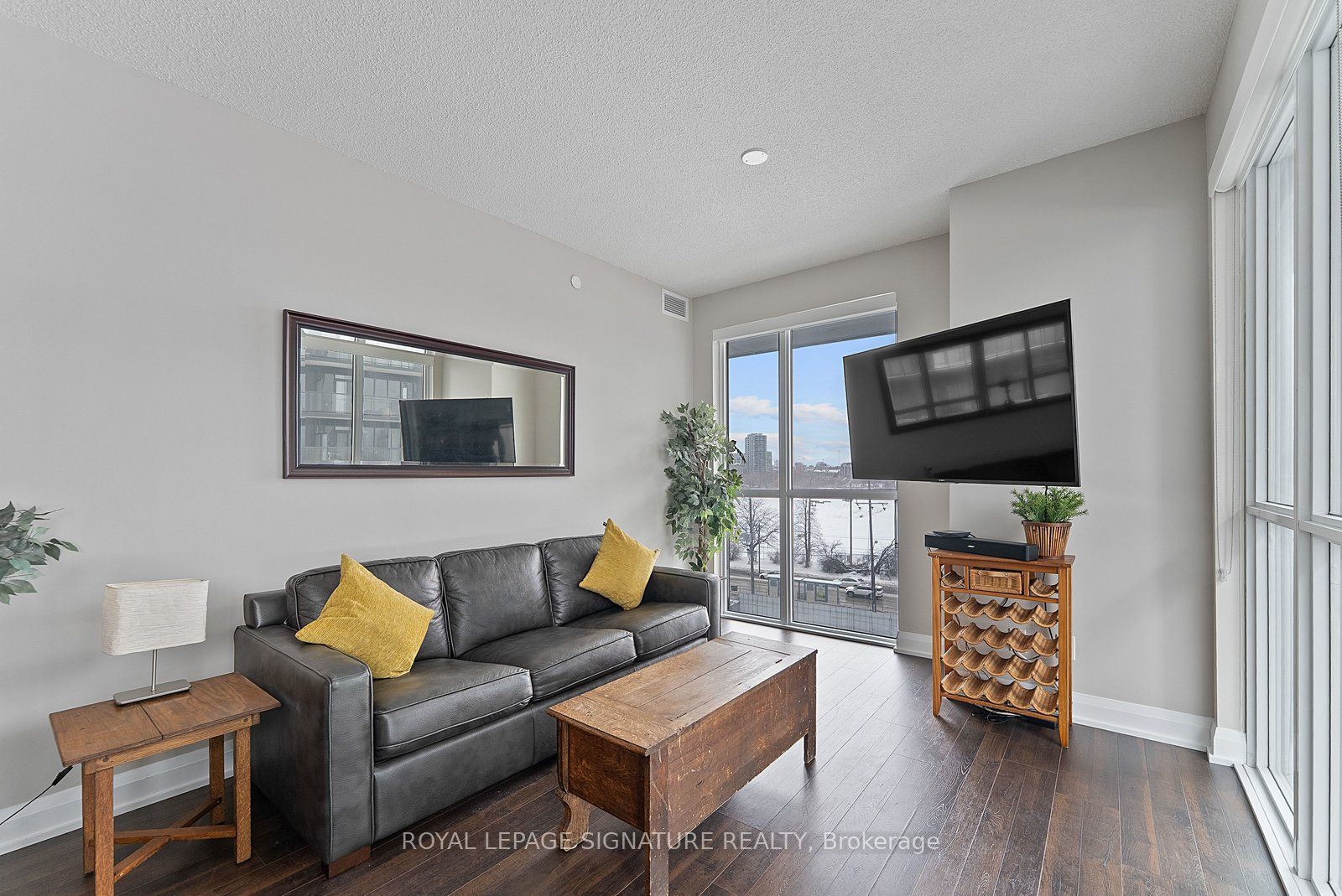 56 Annie Craig Drive 510, Toronto, ON M8V 0C5 photo 5
