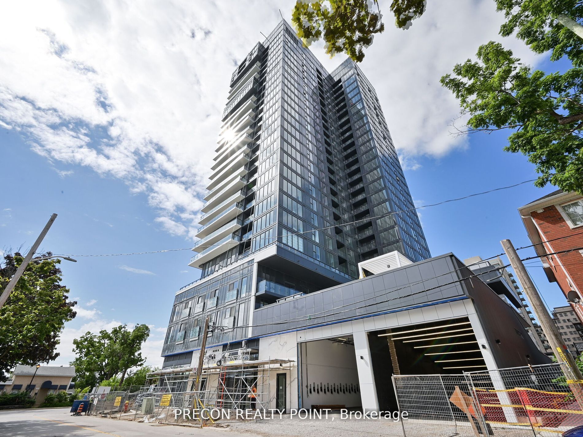 370 Martha Street E 902, Burlington, ON L7R 0G9 photo 3