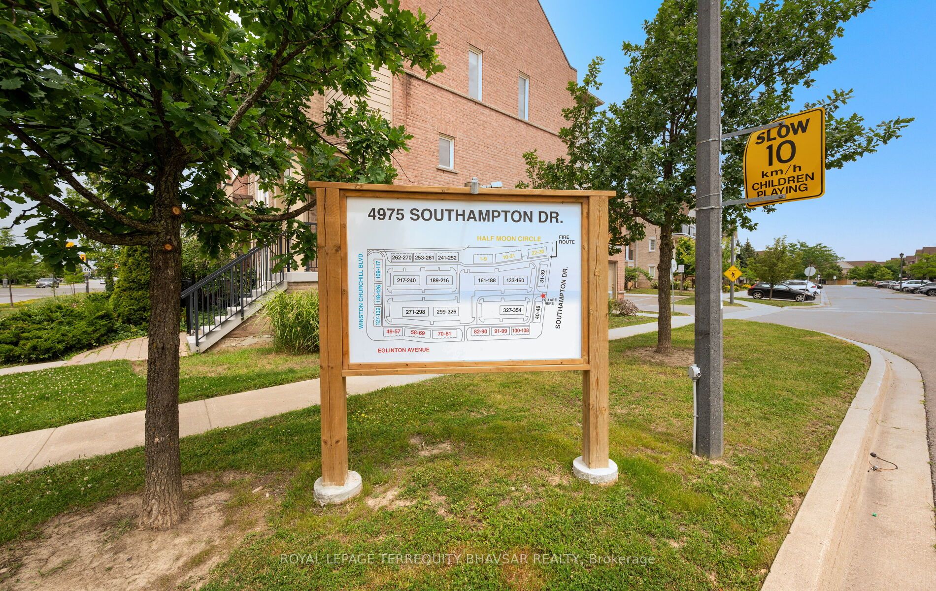 3098 Eglinton Avenue W 94, Mississauga, ON L5M 8C5 photo 2