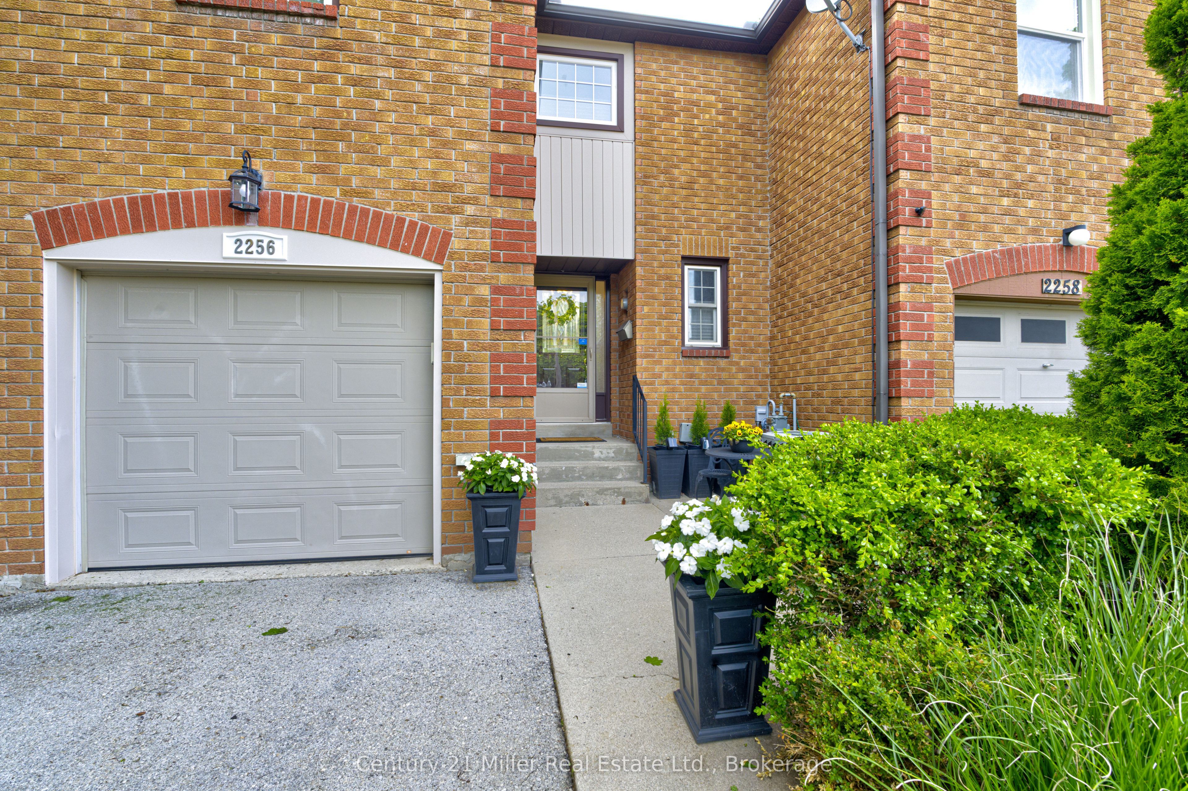 2256 MARGOT Street, Oakville, ON L6H 3M7 photo 3