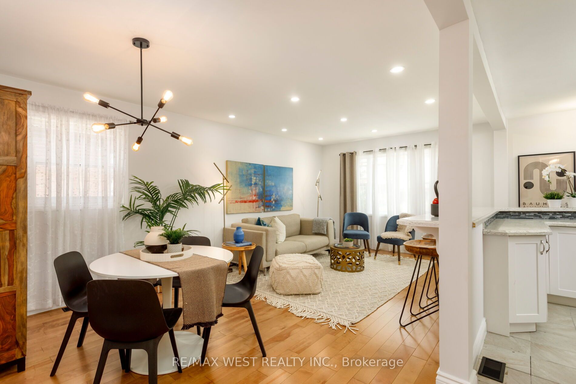 42 Stephen Drive, Toronto, ON M8Y 3M6 photo 5
