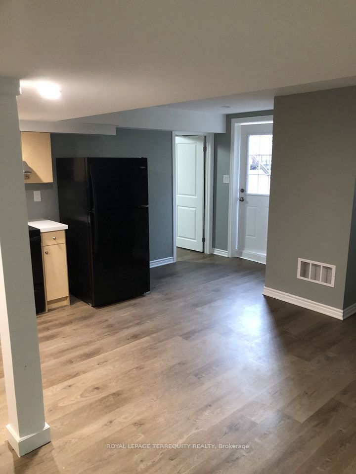 26 George Robinson Drive Basement, Brampton, ON L6Y 2M7 photo 5