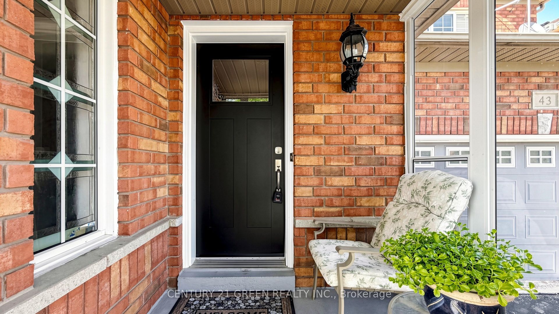 43 Hollowgrove Boulevard, Brampton, ON L6P 1B1 photo 4